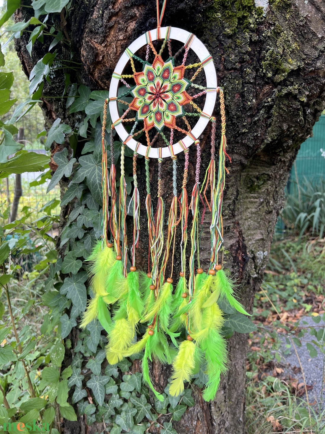 Ébredő erdő - csomózott álomfogó - otthon & életmód - dekoráció - fali és függő dekoráció - álomfogó - Meska.hu