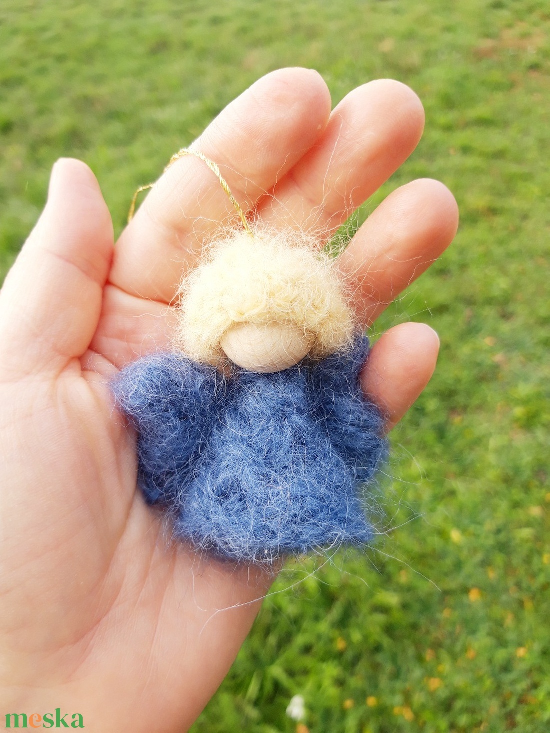 Gyapjú angyalka karácsonyi dísz- kék árnyalatok - karácsony - karácsonyi lakásdekoráció - karácsonyfadíszek - Meska.hu