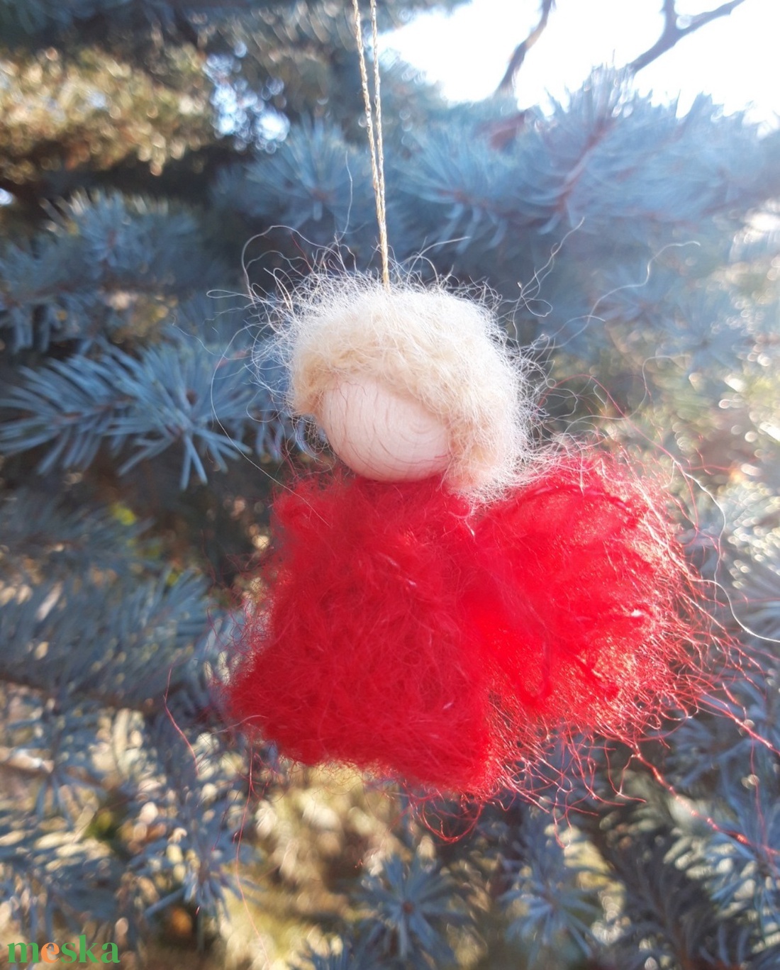 Gyapjú angyalka karácsonyi dísz- piros árnyalataiban - karácsony - karácsonyi lakásdekoráció - karácsonyfadíszek - Meska.hu