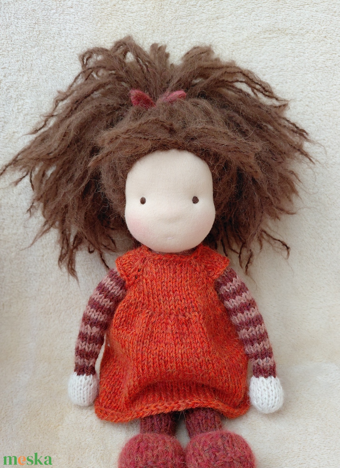 Kötött testű baba 32 cm - játék & sport - készségfejlesztő és logikai játék - montessori szivárvány, waldorf játékok - Meska.hu