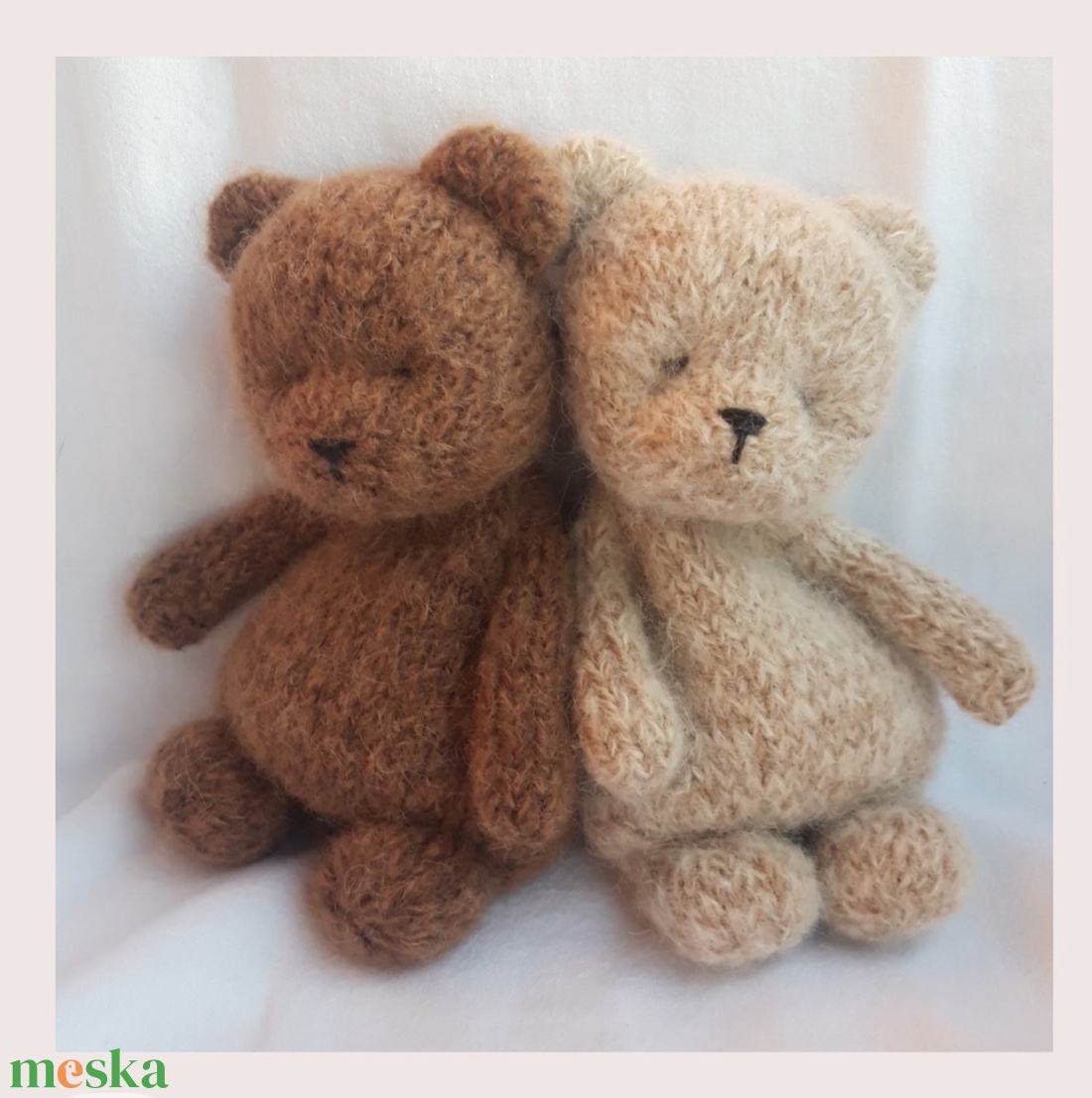 Kötött gyapjú mackó játék- barna vagy világos bézs - játék & sport - készségfejlesztő és logikai játék - montessori szivárvány, waldorf játékok - Meska.hu