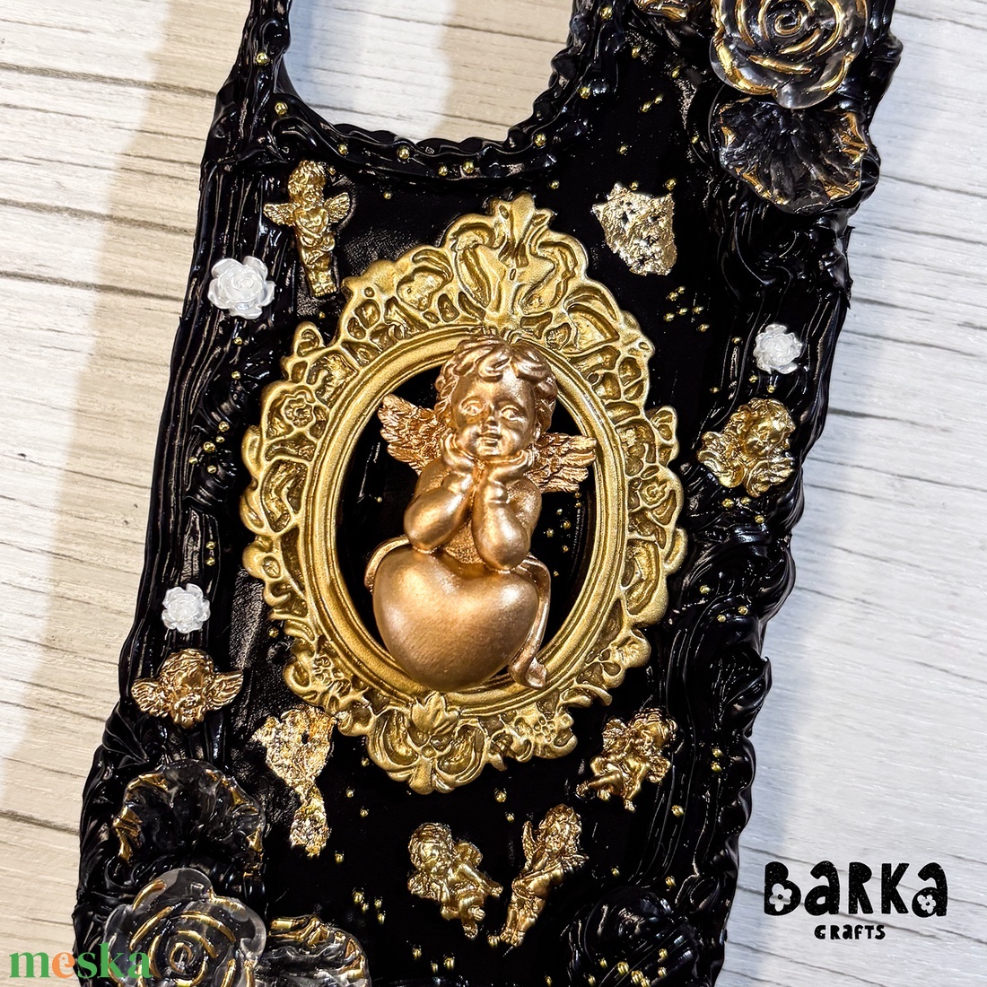Goth angyalos arany Iphone 15 decoden telefontok - táska & tok - pénztárca & más tok - telefontok - Meska.hu Goth angyalos arany Iphone 15 decoden telefontok - táska & tok - pénztárca & más tok - telefontok - Meska.hu