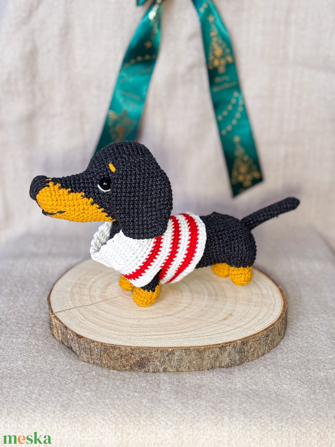 Horgolt tacskó - játék & sport - plüssállat & játékfigura - kutya - Meska.hu