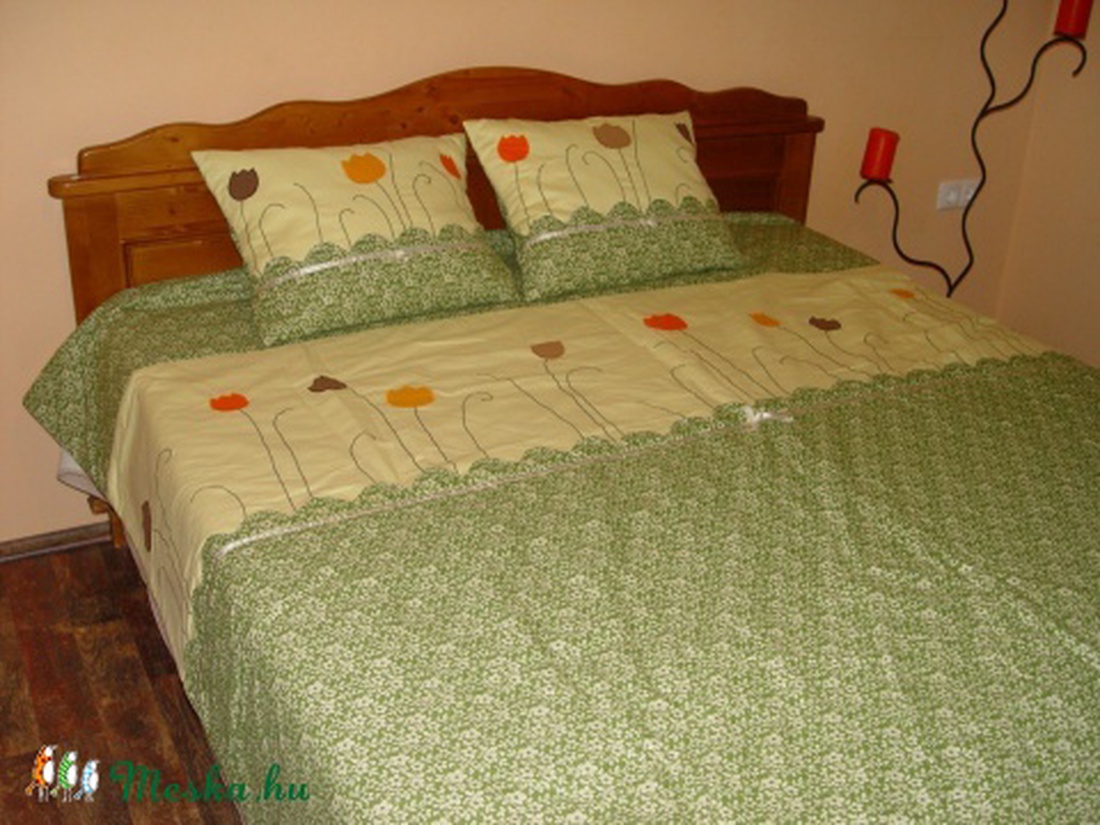 Zöld virágos ágytakaró -  - Meska.hu