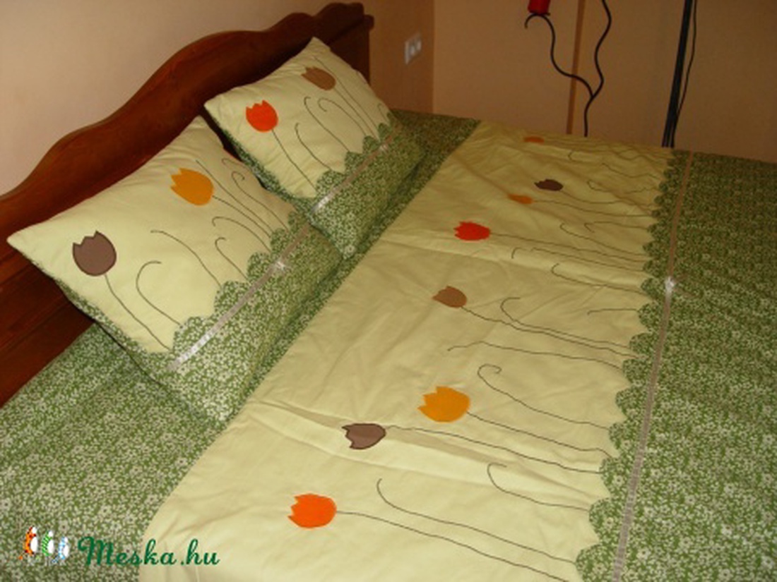 Zöld virágos ágytakaró -  - Meska.hu