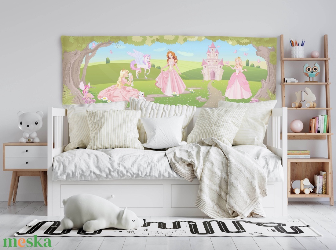 Textil falvédő-faliszőnyeg kislányoknak hercegnőkkel-unikornissal-palotával- mesélő falvédő - otthon & lakás - babaszoba, gyerekszoba - falvédő gyerekszobába - Meska.hu