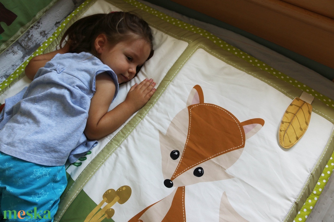 Erdő mintás játszószőnyeg babáknak 100% pamut mozgatható részekkel állatokkal - játék & sport - 3 éves kor alattiaknak - játszószőnyeg - Meska.hu