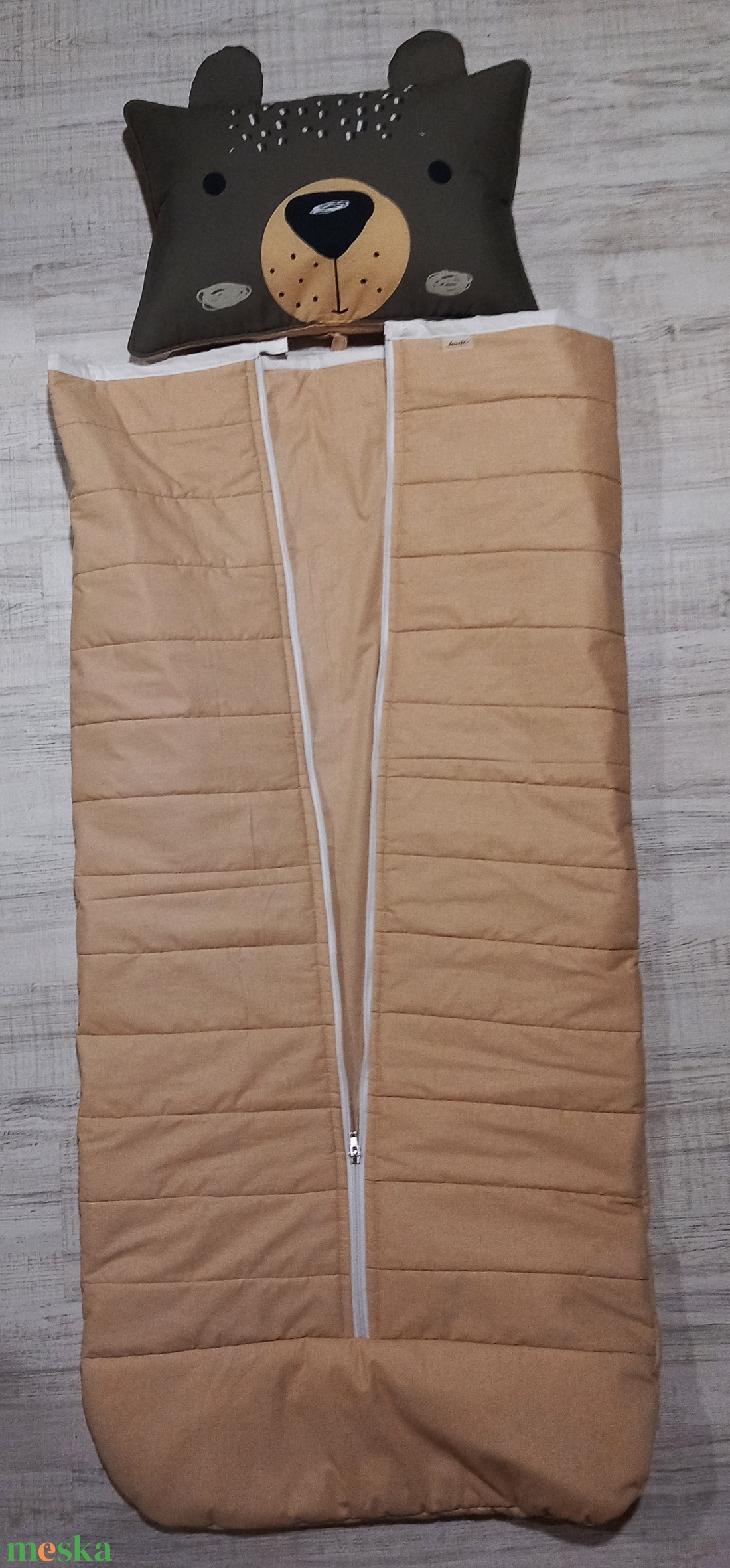 Gyermek hálózsák barna maci mintájú párnával 180x70 cm - otthon & életmód - babaszoba, gyerekszoba - falvédő gyerekszobába - Meska.hu