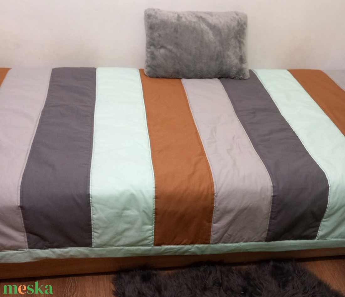 Patchwork ágytakaró mustár-szürke-menta színösszeállításban - otthon & életmód - babaszoba, gyerekszoba - falvédő gyerekszobába - Meska.hu Patchwork ágytakaró mustár-szürke-menta színösszeállításban - otthon & életmód - babaszoba, gyerekszoba - falvédő gyerekszobába - Meska.hu