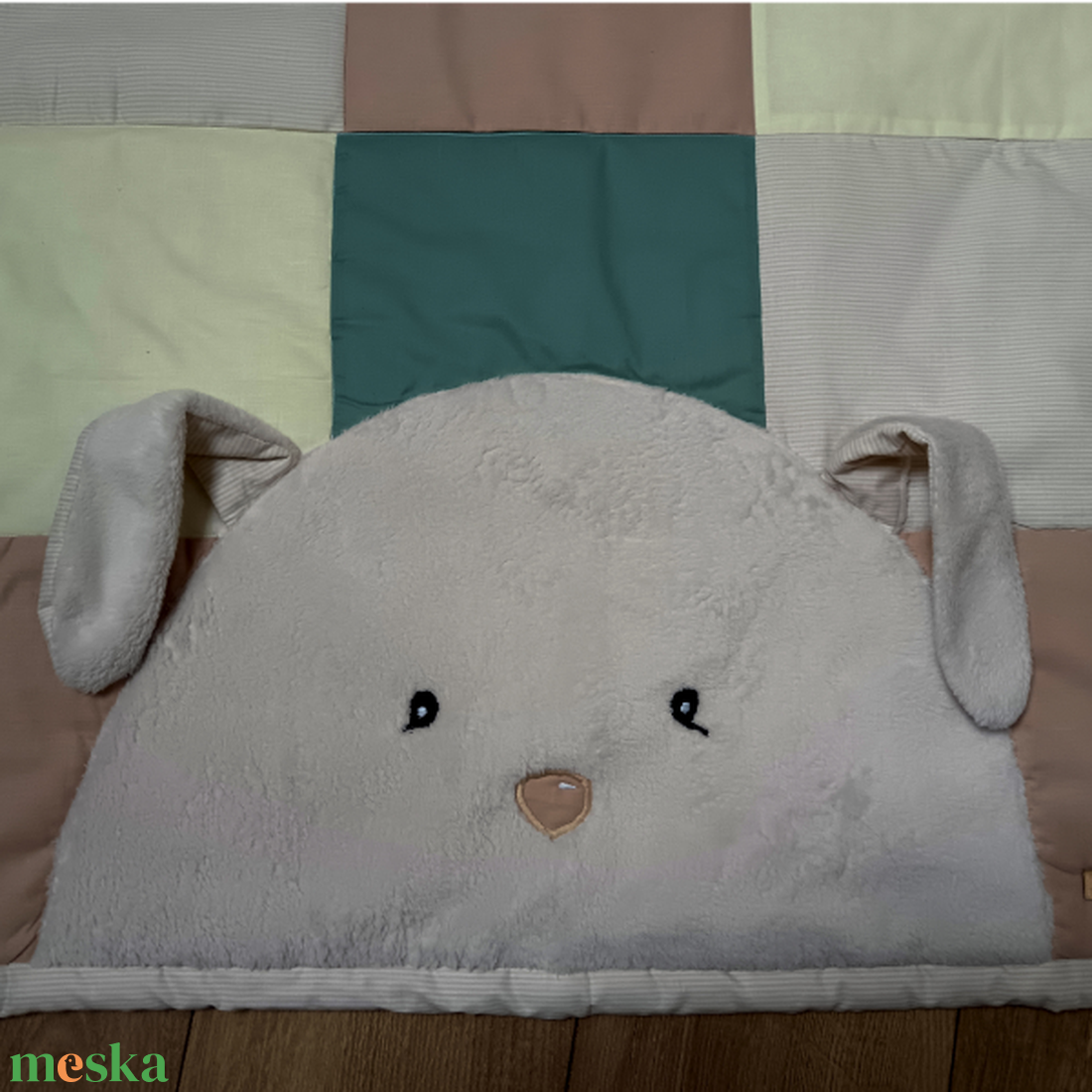 Baba méretű patchwork takaró nyuszival - otthon & életmód - babaszoba, gyerekszoba - babatakaró, gyerek pléd - Meska.hu Baba méretű patchwork takaró nyuszival - otthon & életmód - babaszoba, gyerekszoba - babatakaró, gyerek pléd - Meska.hu