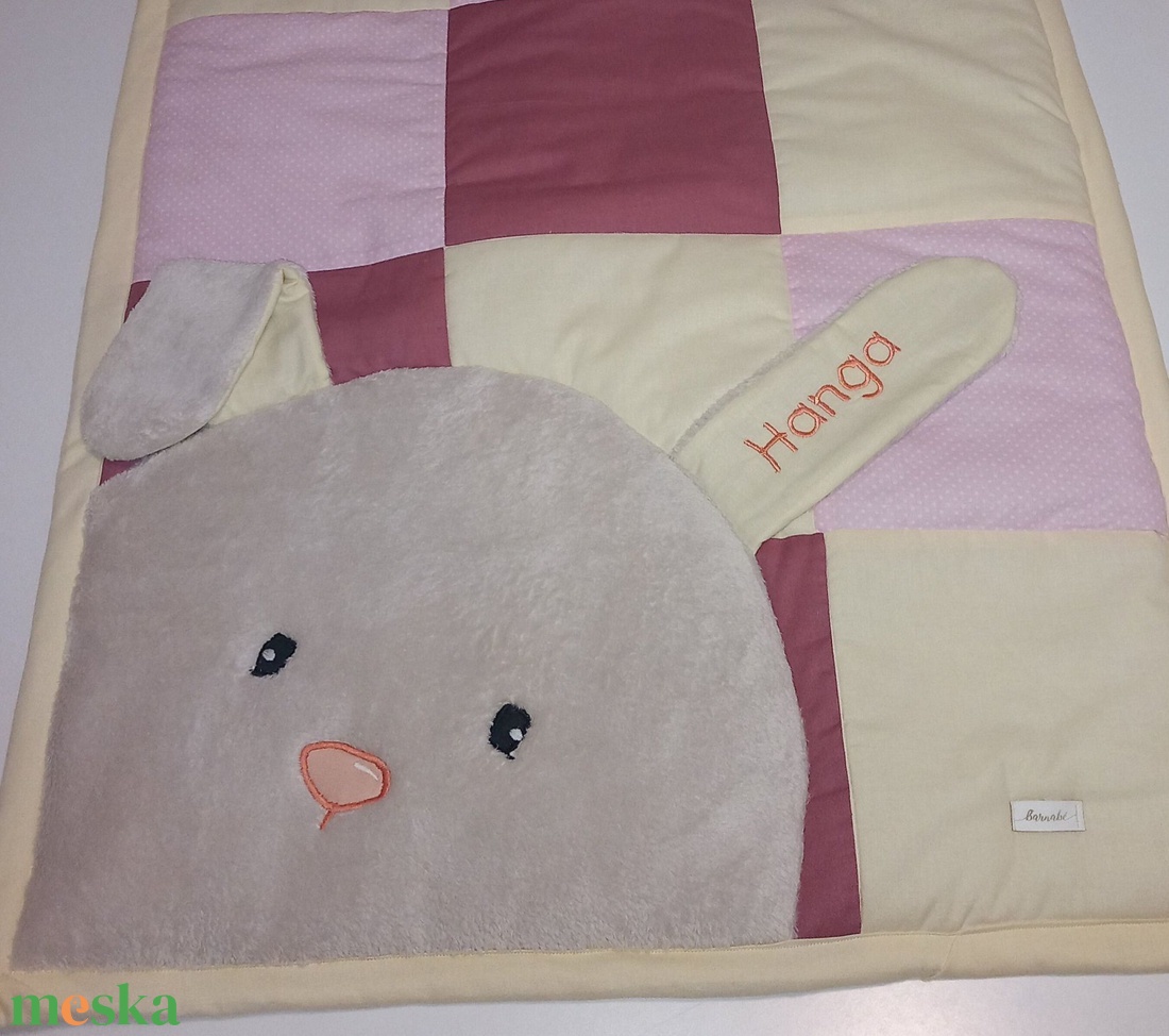Baba méretű patchwork választható állattal, névvel, születési dátummal hímezve- EGYEDI RENDELÉS ALAPJÁN - otthon & életmód - babaszoba, gyerekszoba - babatakaró, gyerek pléd - Meska.hu Baba méretű patchwork választható állattal, névvel, születési dátummal hímezve- EGYEDI RENDELÉS ALAPJÁN - otthon & életmód - babaszoba, gyerekszoba - babatakaró, gyerek pléd - Meska.hu