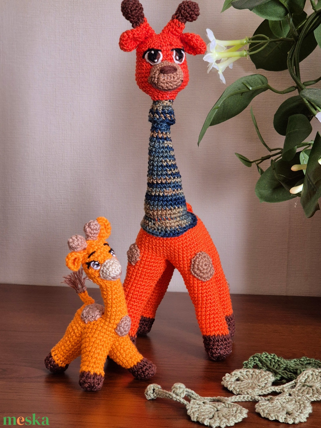 Amigurumi zsiráf család, fájós torkú anya és kicsinye - játék & sport - plüssállat & játékfigura - zsiráf - Meska.hu Amigurumi zsiráf család, fájós torkú anya és kicsinye - játék & sport - plüssállat & játékfigura - zsiráf - Meska.hu