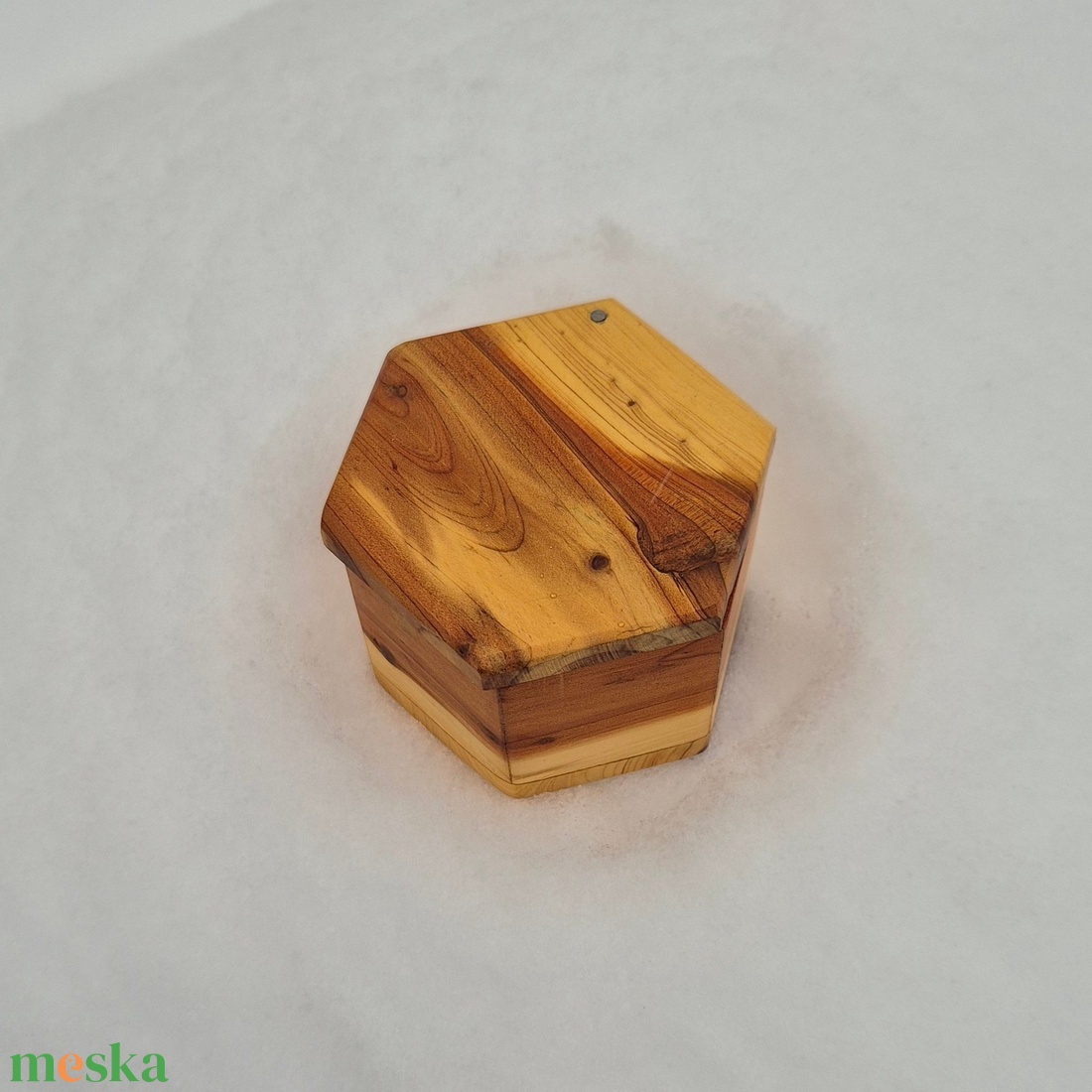 Elforgatható tetejű boróka ékszerdoboz nagy - ékszer - ékszertartó - ékszerdoboz - Meska.hu