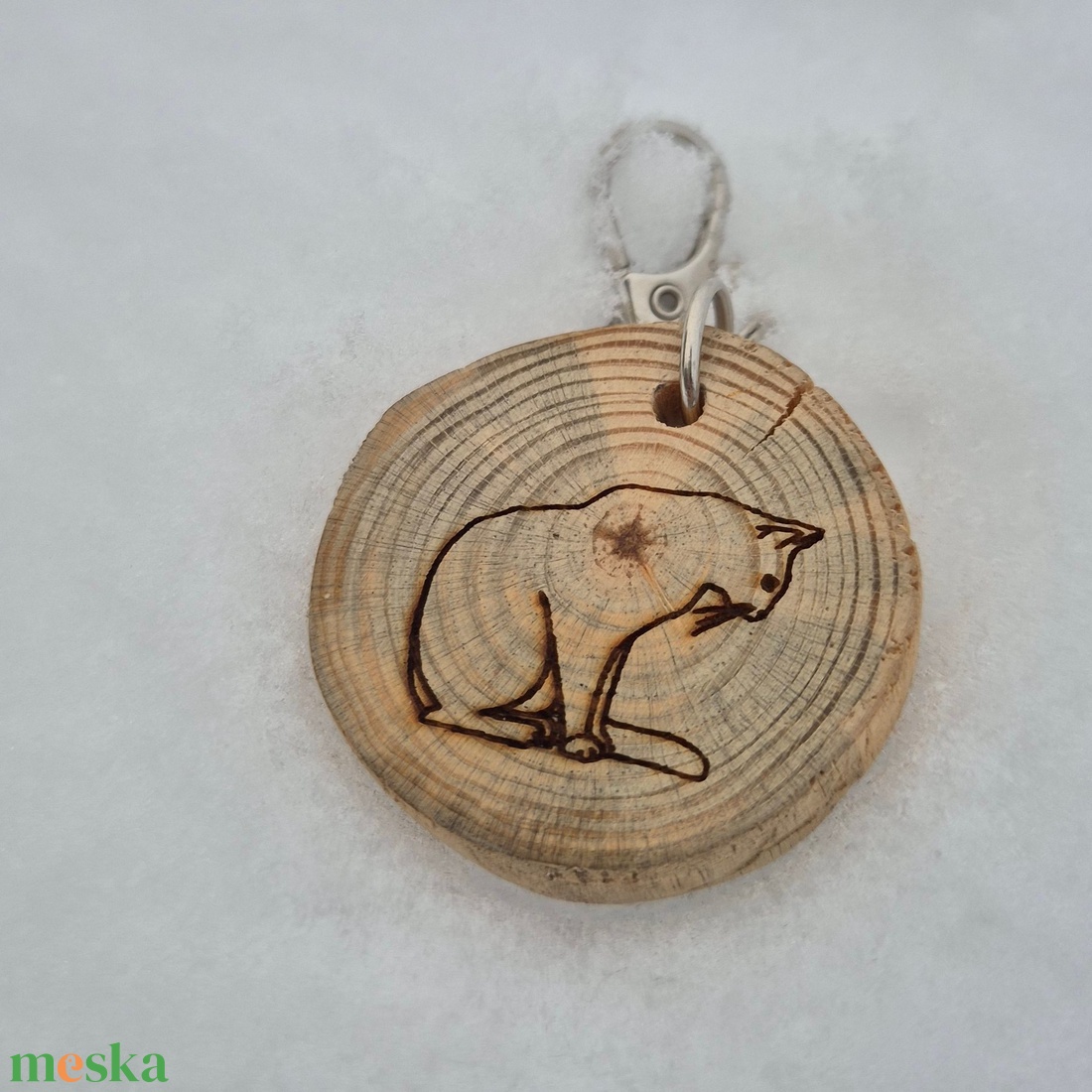 Állatos táskadíszek diófából/fenyőfából - táska & tok - kulcstartó & táskadísz - kulcstartó - Meska.hu