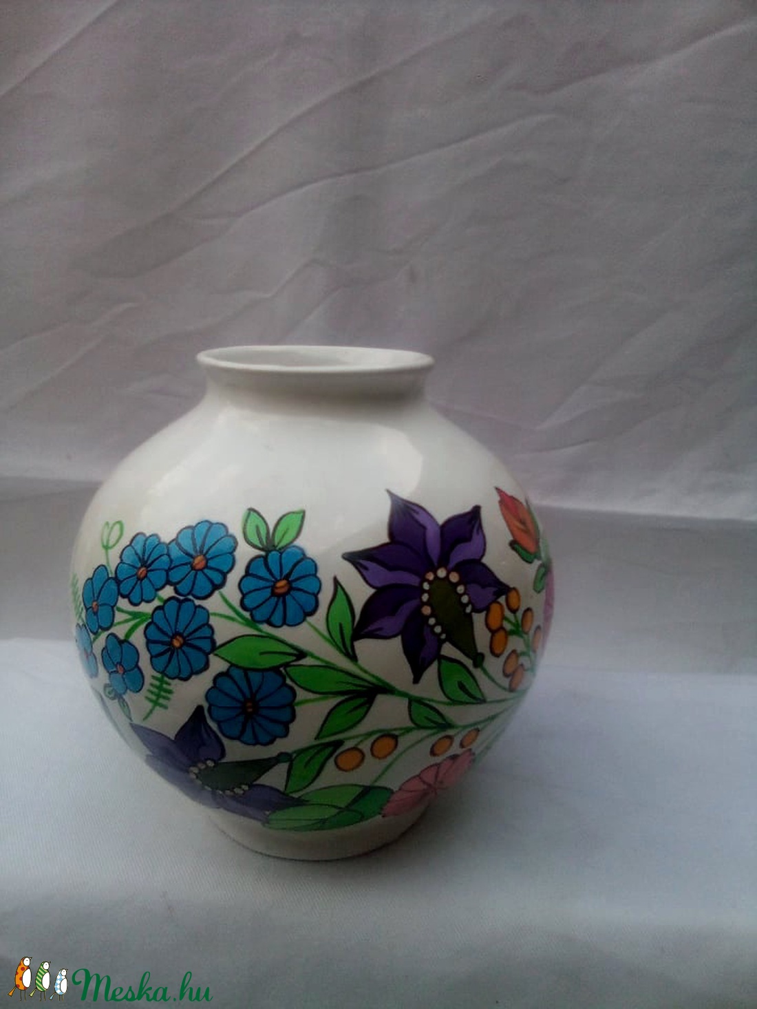 Kalocsai kézzel festett porcelán kis váza . - otthon & életmód - dekoráció - Meska.hu Kalocsai kézzel festett porcelán kis váza . - otthon & életmód - dekoráció - Meska.hu