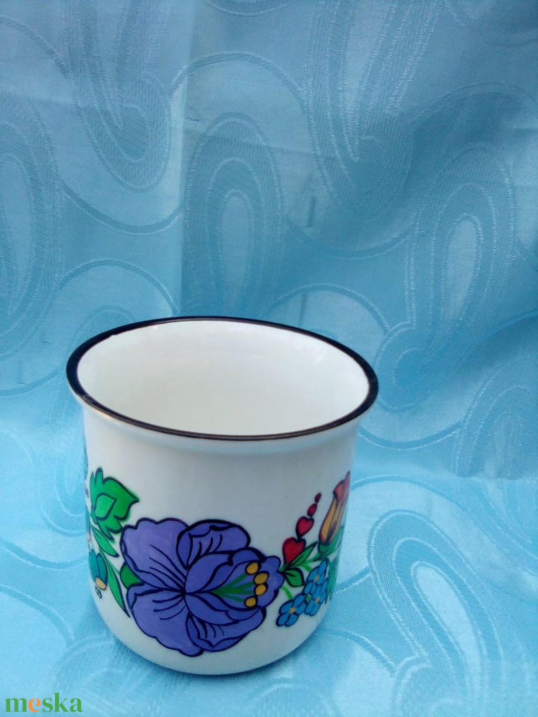 Kalocsai kézzel festett porcelán bögre . - otthon & életmód - konyhafelszerelés, tálalás - tálalás - bögre & csésze - Meska.hu Kalocsai kézzel festett porcelán bögre . - otthon & életmód - konyhafelszerelés, tálalás - tálalás - bögre & csésze - Meska.hu