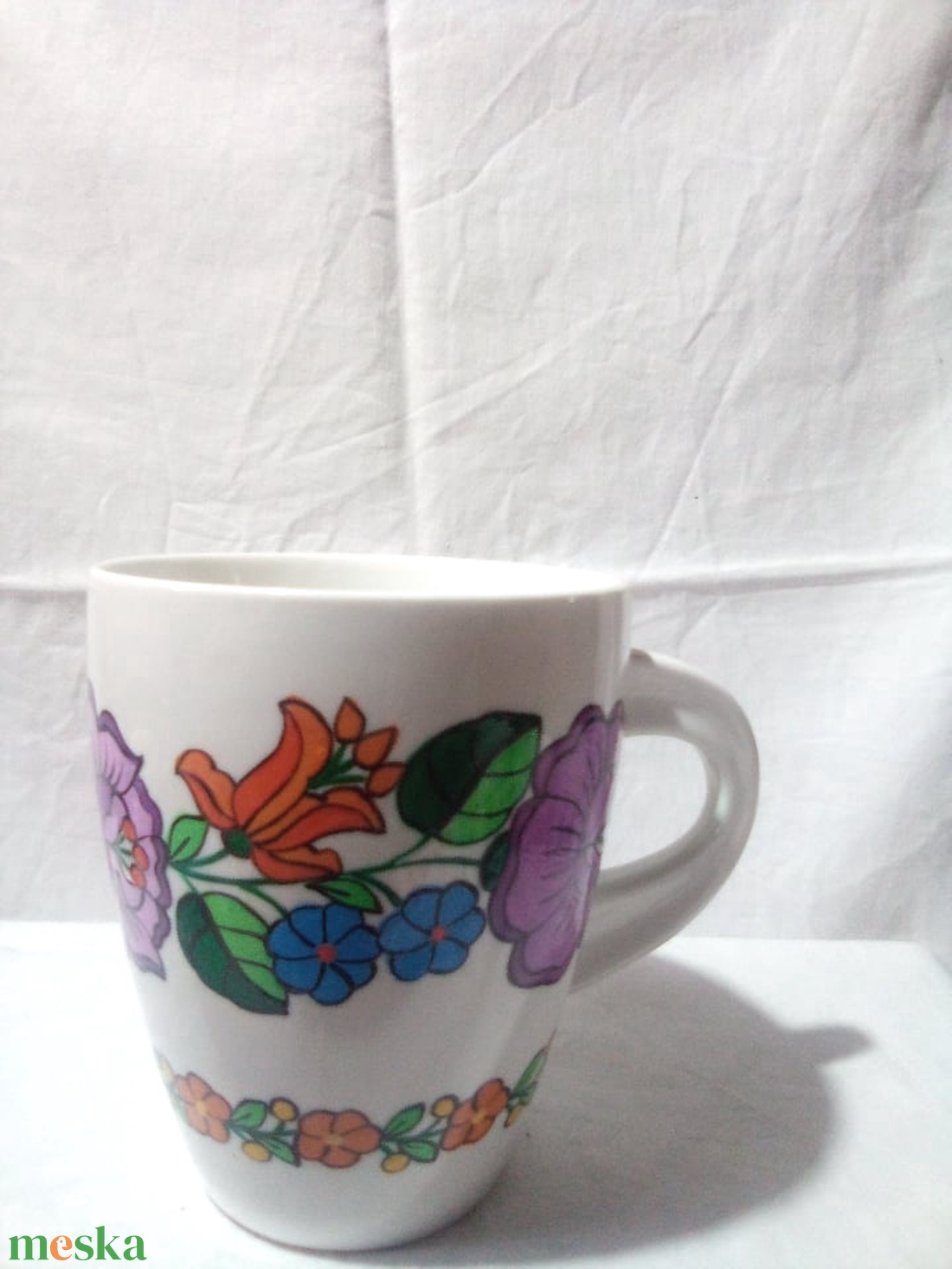 Kalocsai kézzel festett porcelán bögre . - otthon & életmód - konyhafelszerelés, tálalás - tálalás - bögre & csésze - Meska.hu Kalocsai kézzel festett porcelán bögre . - otthon & életmód - konyhafelszerelés, tálalás - tálalás - bögre & csésze - Meska.hu