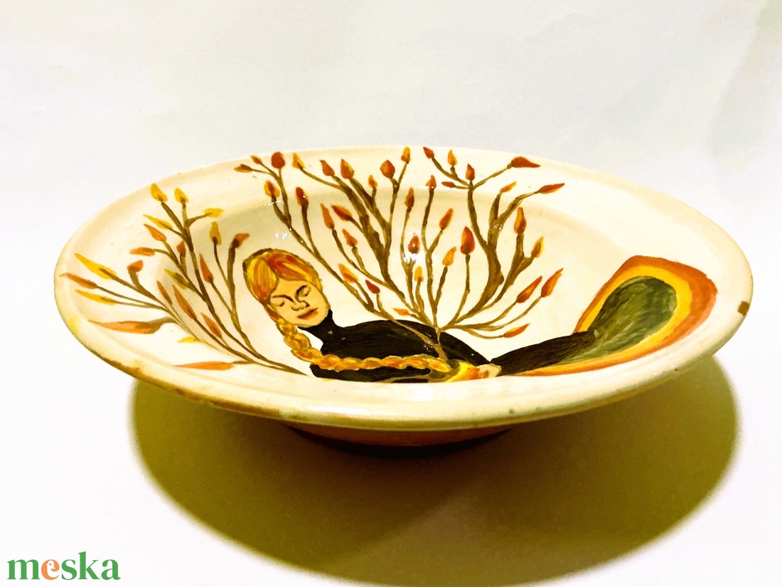 Női mintás kézzel festett mélytányér - otthon & életmód - konyhafelszerelés, tálalás - tálalás - tányér & étkészlet - Meska.hu