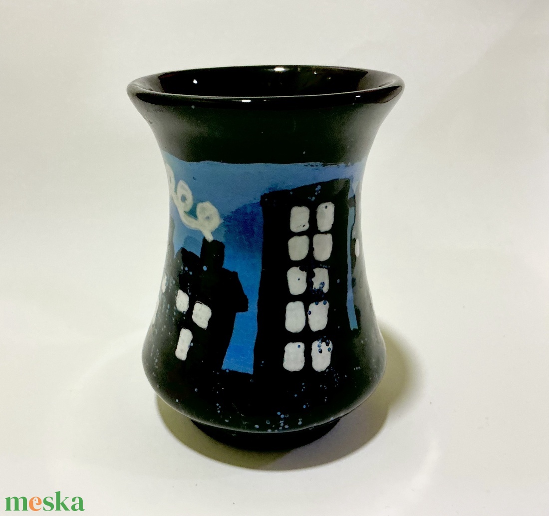 Város mintájú kézzel festett bögre - otthon & életmód - konyhafelszerelés, tálalás - tálalás - bögre & csésze - Meska.hu