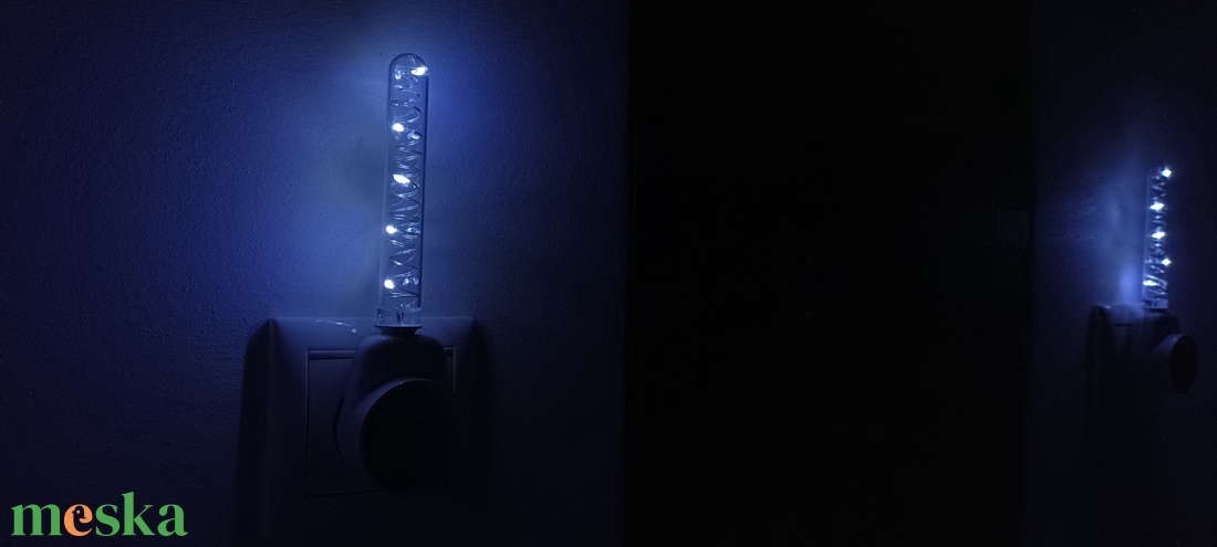 Spirál -- Irányfény, éjjelifény csatlakozóaljzattal, hidegfehér színben, párban, öt év garanciával - otthon & életmód - lámpa - hangulatlámpa - Meska.hu