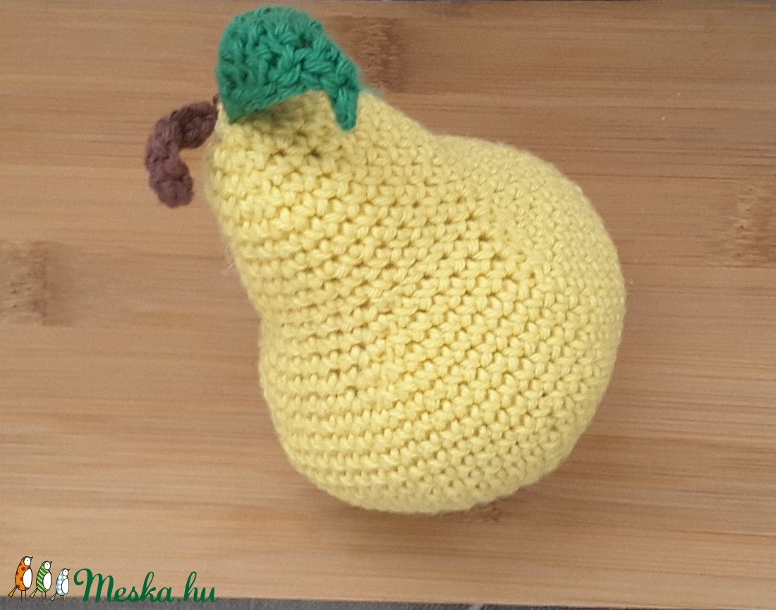 Horgolt körte - játék & sport - plüssállat & játékfigura - más figura - Meska.hu