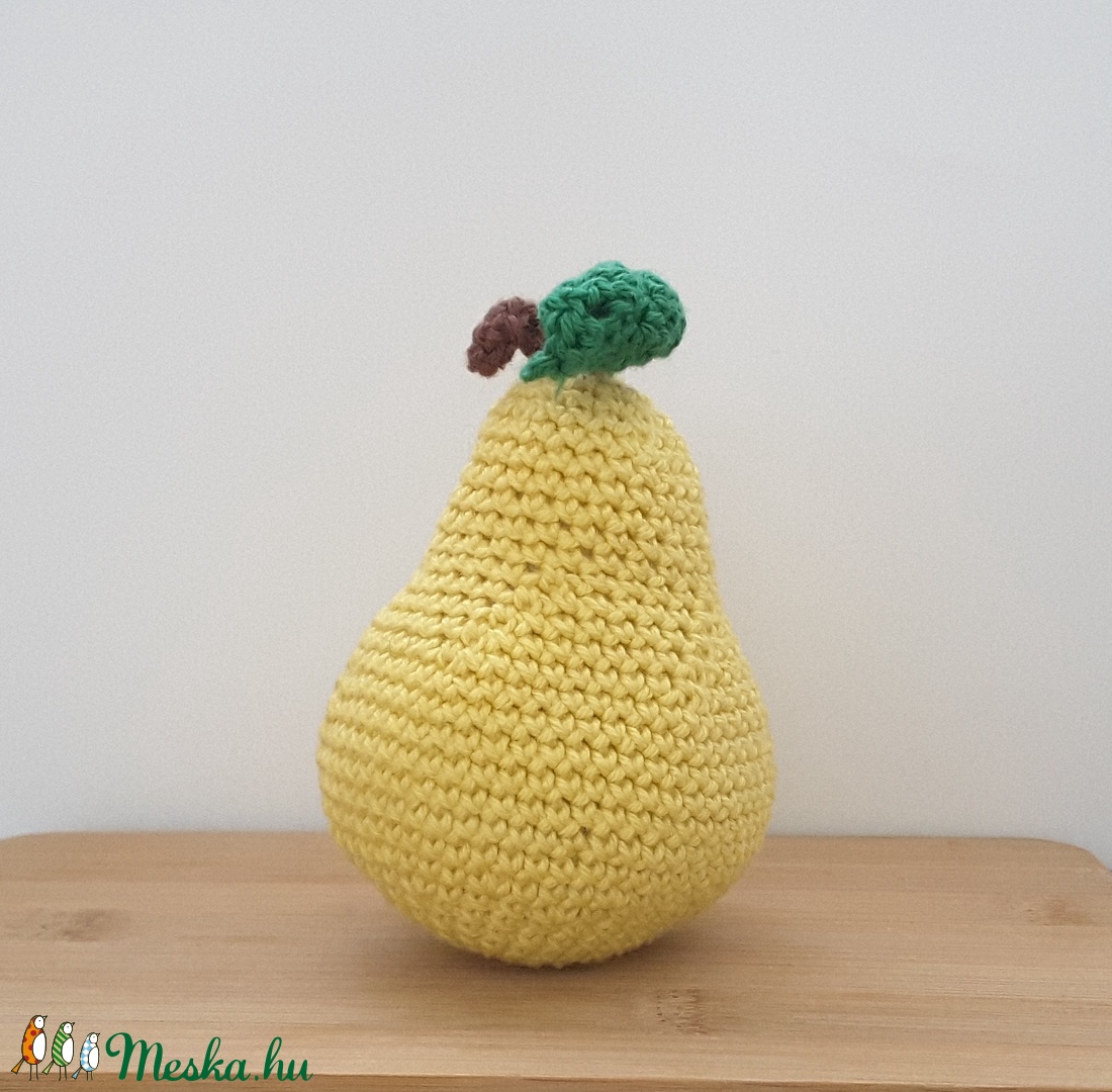 Horgolt körte - játék & sport - plüssállat & játékfigura - más figura - Meska.hu