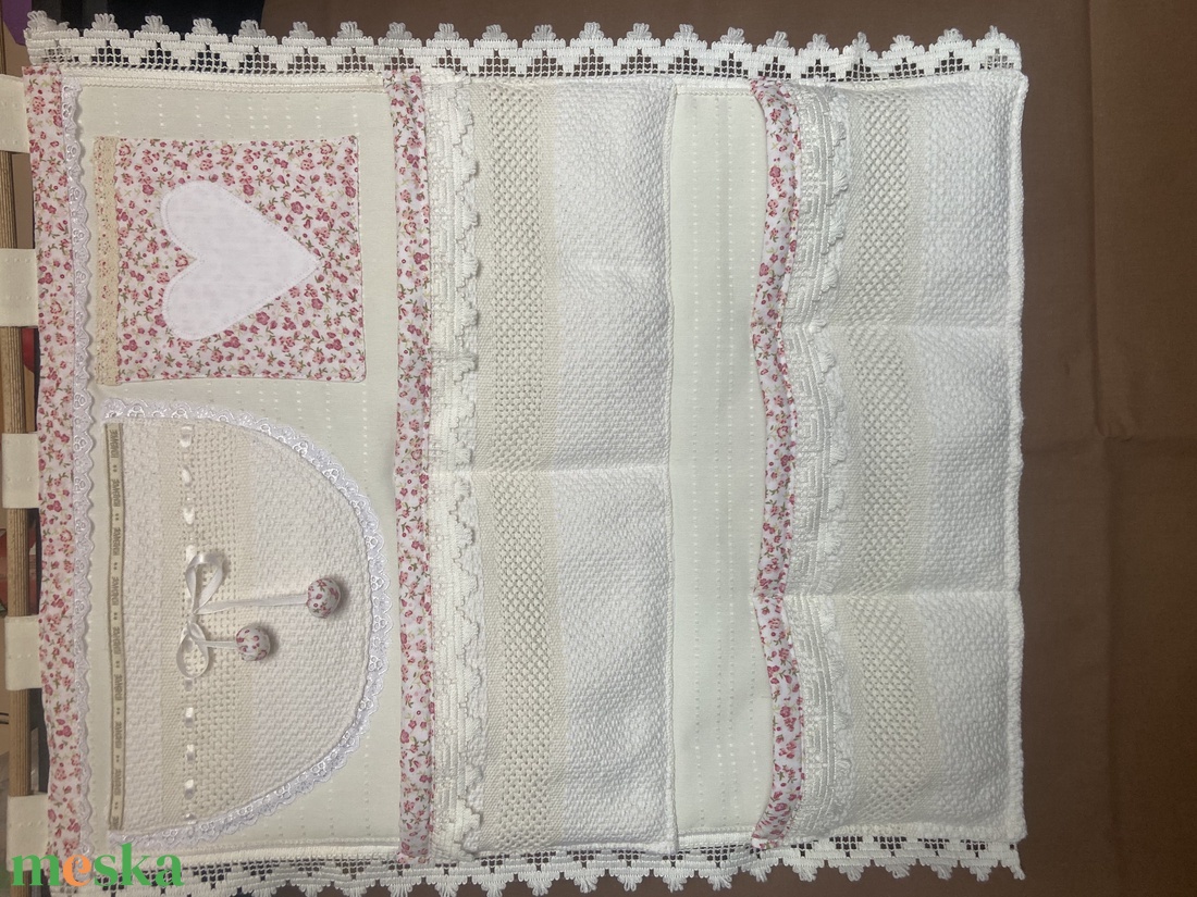 Zsebes fali tároló - otthon & életmód - tárolás & rendszerezés - fali tároló - Meska.hu