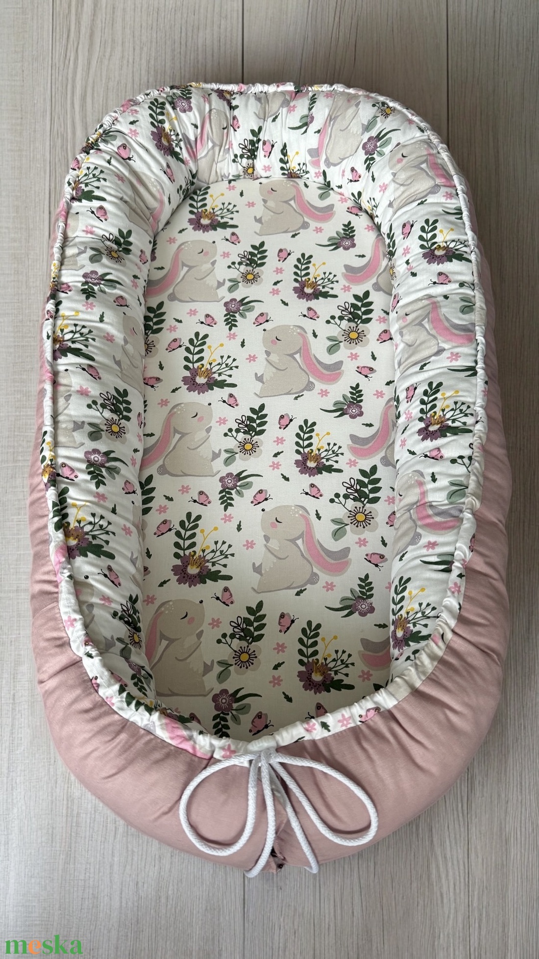 Nyuszi mintás babafészek szett - otthon & életmód - babaszoba, gyerekszoba - babafészek - Meska.hu