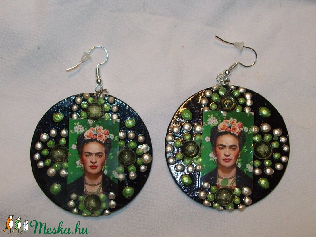 Frida Kahlo fülbevaló (fekete) - - Meska.hu Frida Kahlo fülbevaló (fekete) - - Meska.hu