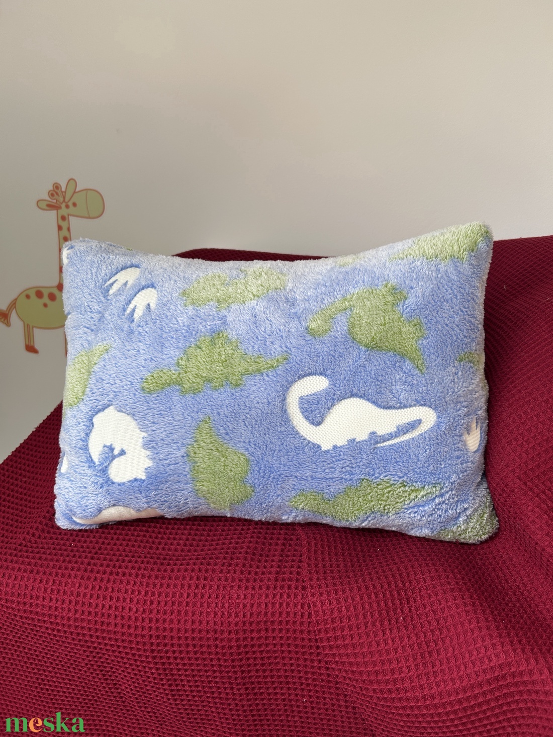 Sötétben világító dinós párna - játék & sport - plüssállat & játékfigura - plüss dínók - Meska.hu