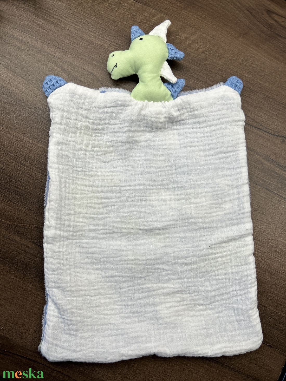 Világítós dinós szundikendő - baba - mama - baba játékok - szundikendő, alvóka - Meska.hu