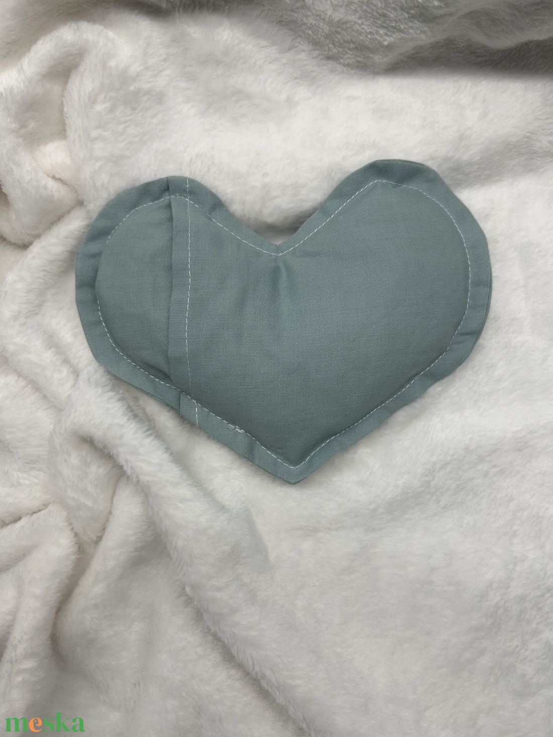 Szív alakú relax levendulás szempárna, mosható huzattal - szépségápolás - egészségmegőrzési kellékek - gyógynövénypárna - Meska.hu