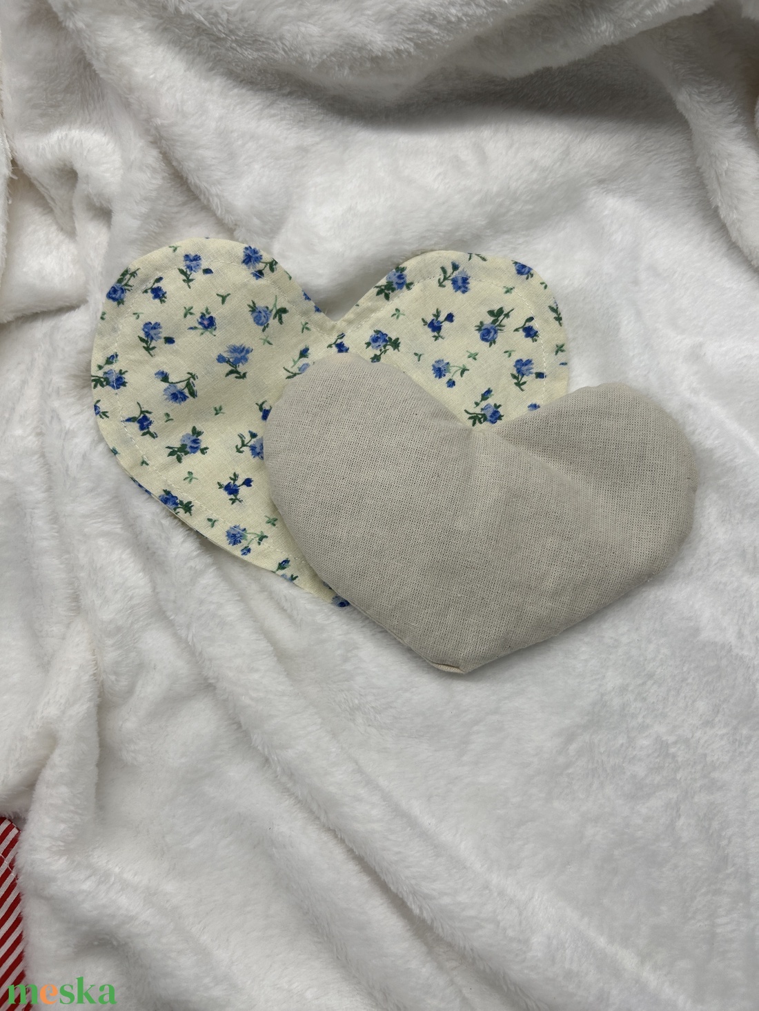 Szív alakú relax levendulás szempárna, mosható huzattal - szépségápolás - egészségmegőrzési kellékek - gyógynövénypárna - Meska.hu