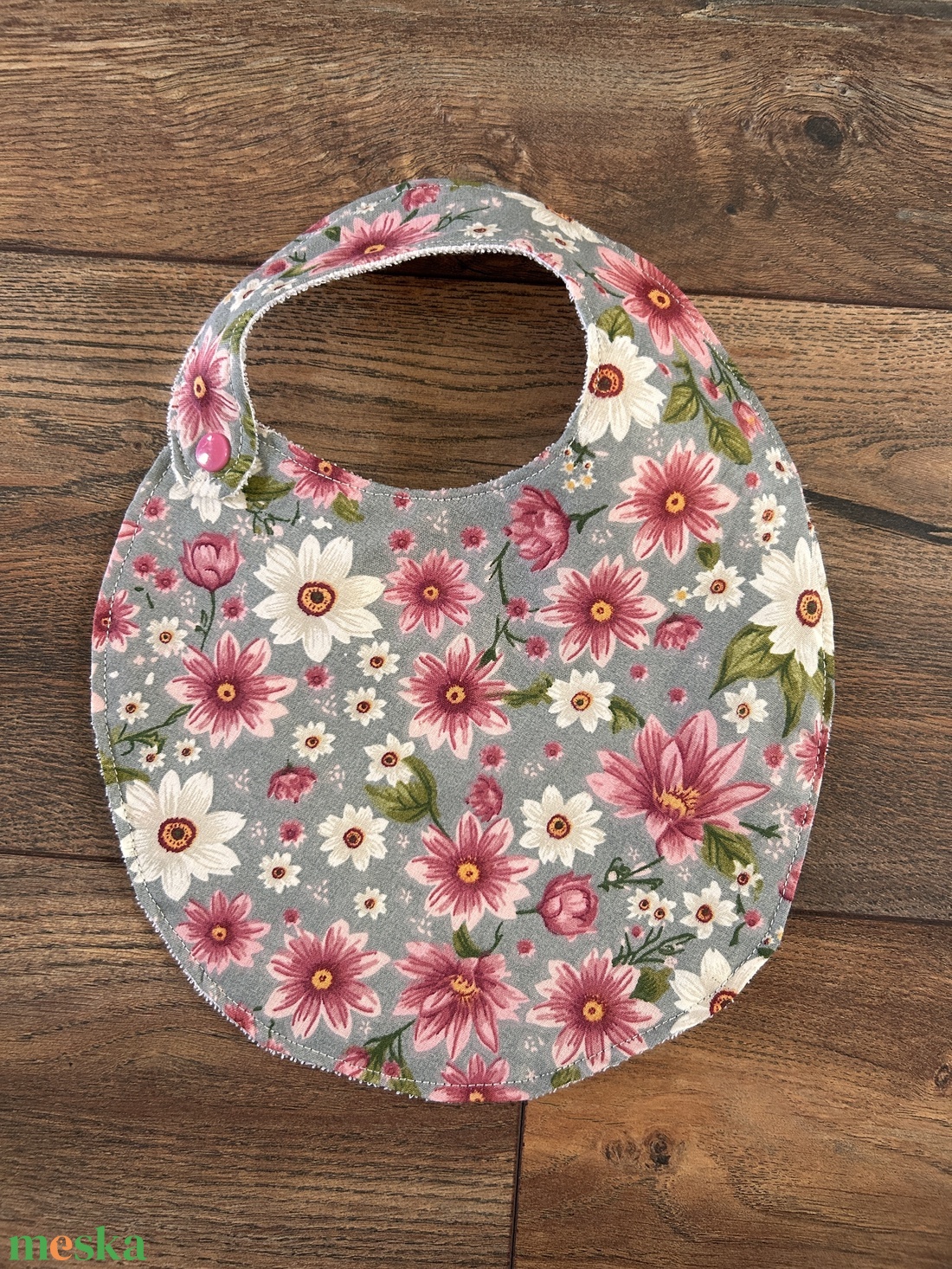 Vízhatlan virágos baba, kisgyermek előke - baba - mama - szoptatási, etetési kellékek - partedli, előke - Meska.hu