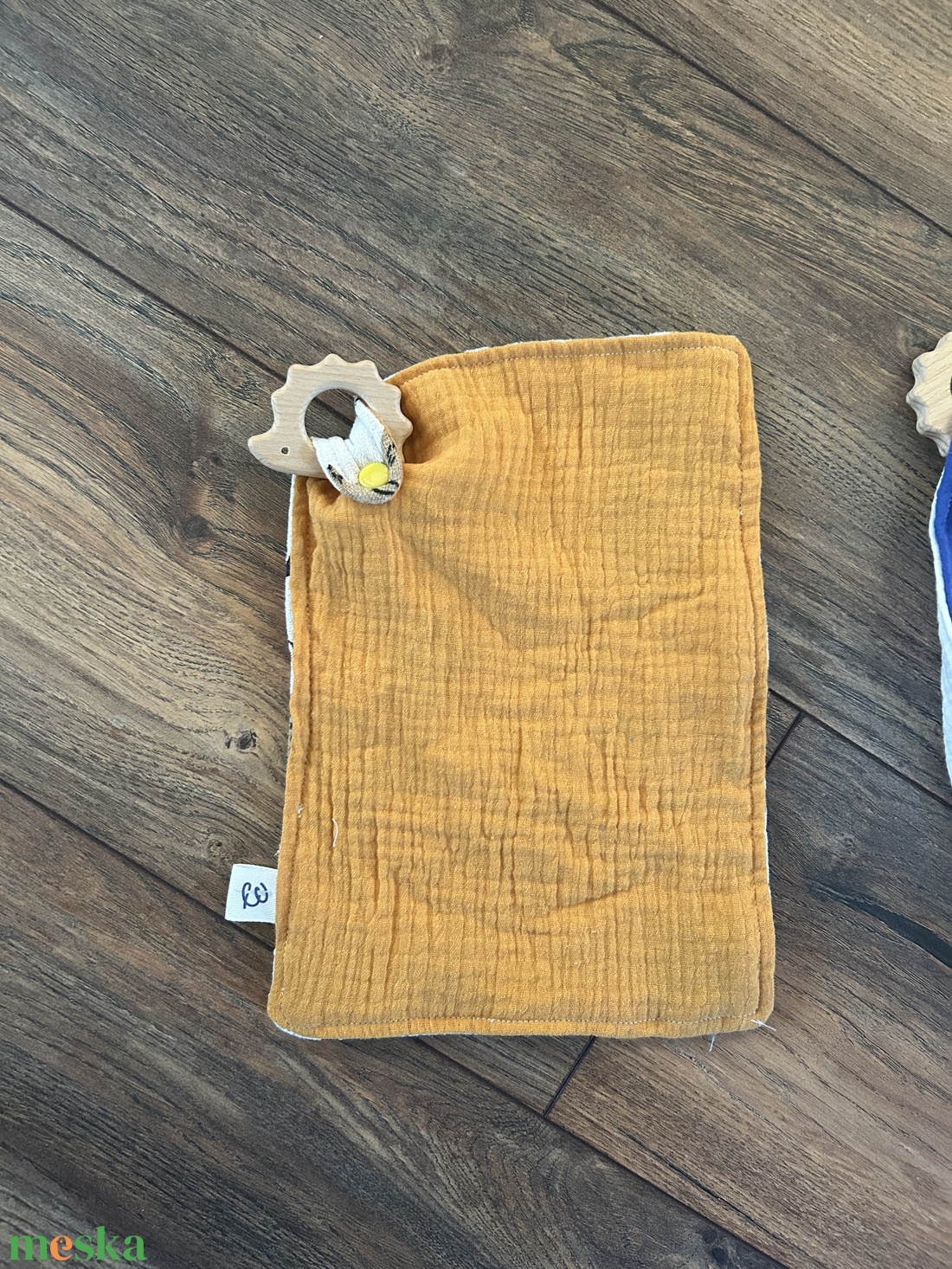 Erdei állatos szundikendő süni rágókával - baba - mama - baba játékok - szundikendő, alvóka - Meska.hu