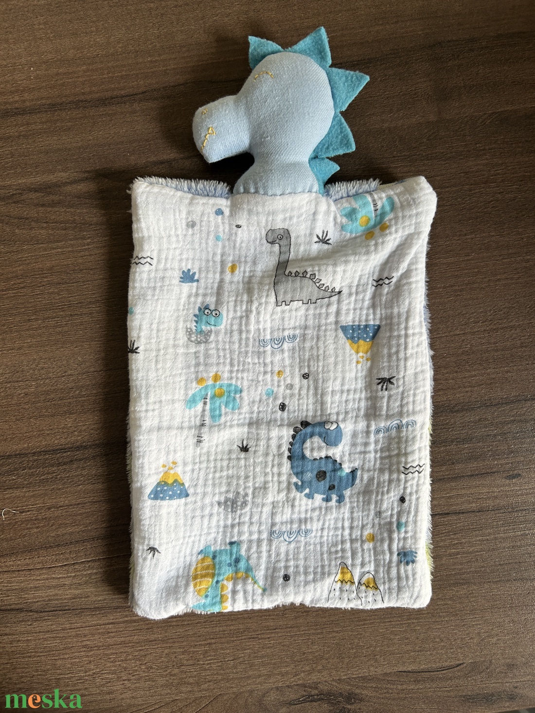 Világítós dinós szundikendő - baba - mama - baba játékok - szundikendő, alvóka - Meska.hu