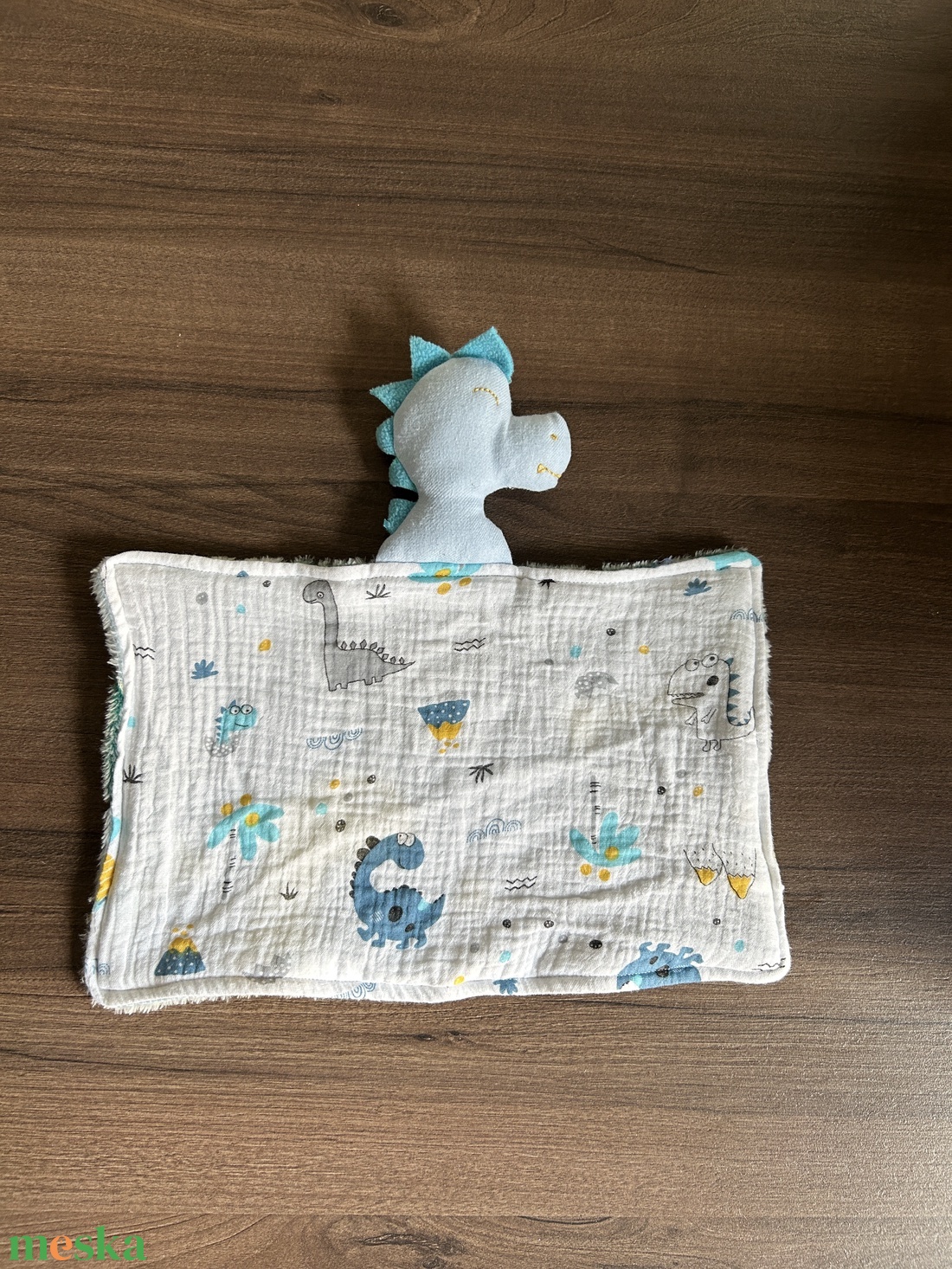 Világítós dinós szundikendő - baba - mama - baba játékok - szundikendő, alvóka - Meska.hu