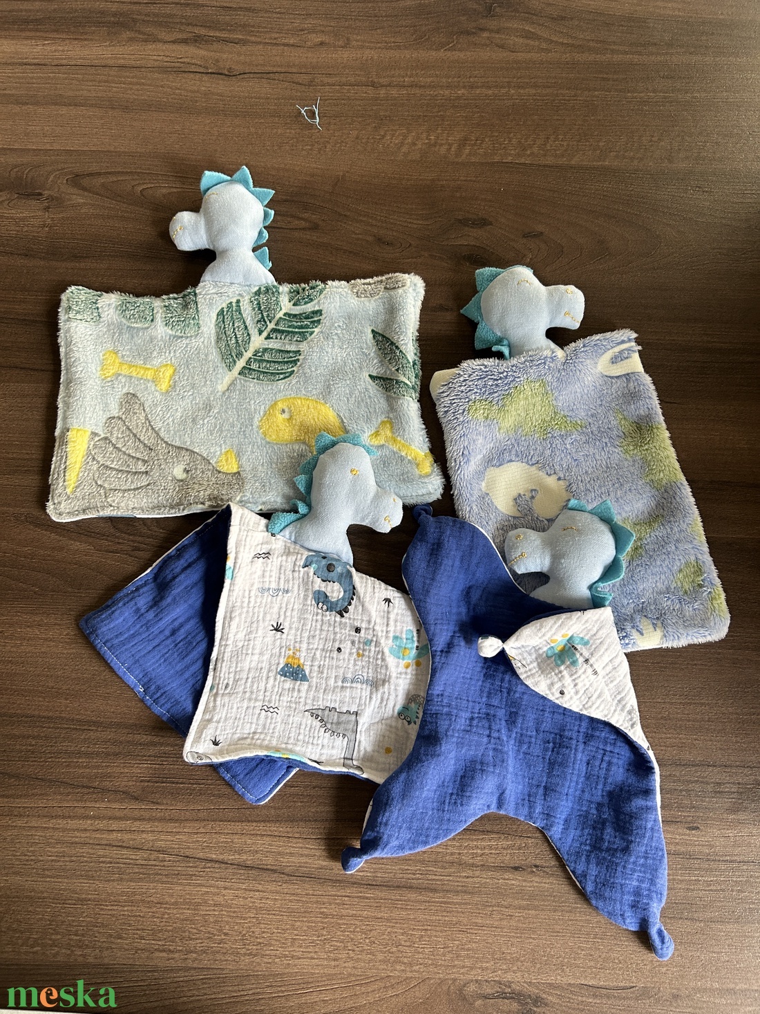  dinós szundikendő - baba - mama - baba játékok - szundikendő, alvóka - Meska.hu