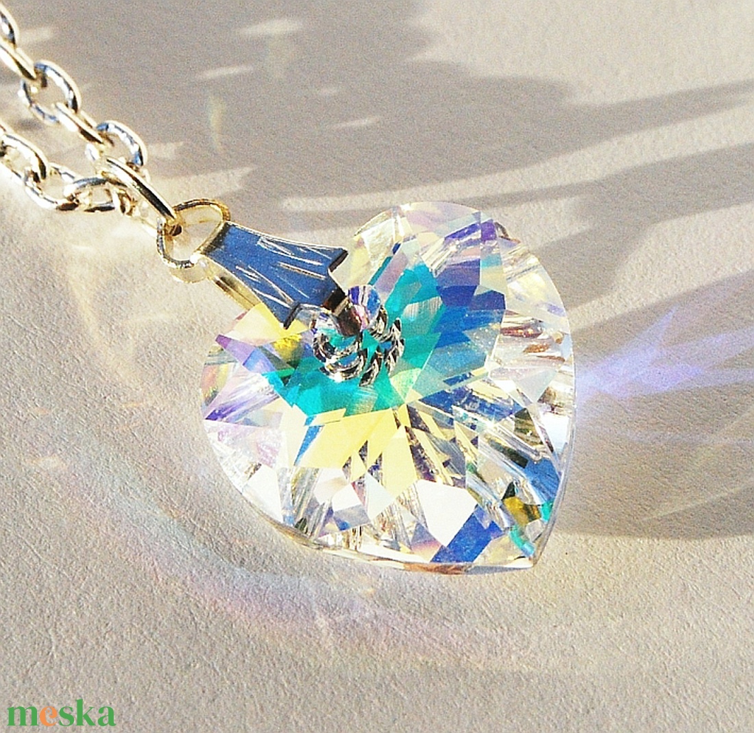 Swarovski szív medál- Crystal Ab - ékszer - nyaklánc - medálos nyaklánc - Meska.hu Swarovski szív medál- Crystal Ab - ékszer - nyaklánc - medálos nyaklánc - Meska.hu