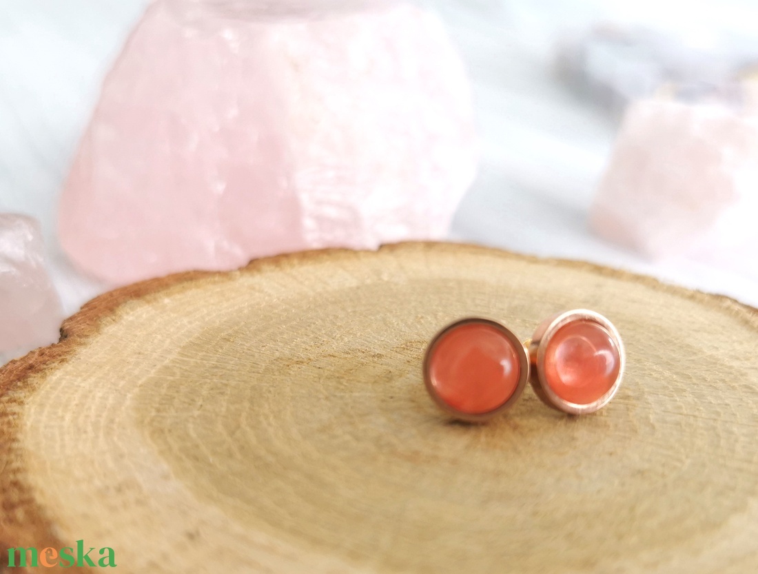 Cseresznyekvarc ásványfülbevaló rosegold színű alapon - NEMESACÉL - ékszer - fülbevaló - pötty fülbevaló - Meska.hu