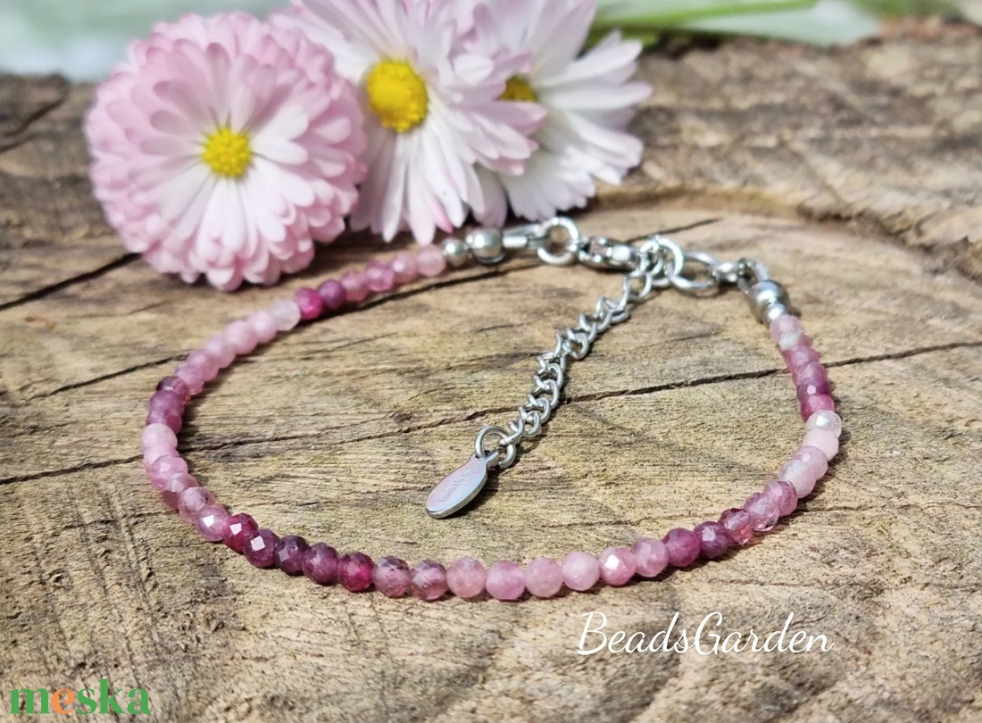 Vörös és pink Turmalin karkötő nemesacél szerelékkel - ékszer - karkötő - gyöngyös karkötő - Meska.hu