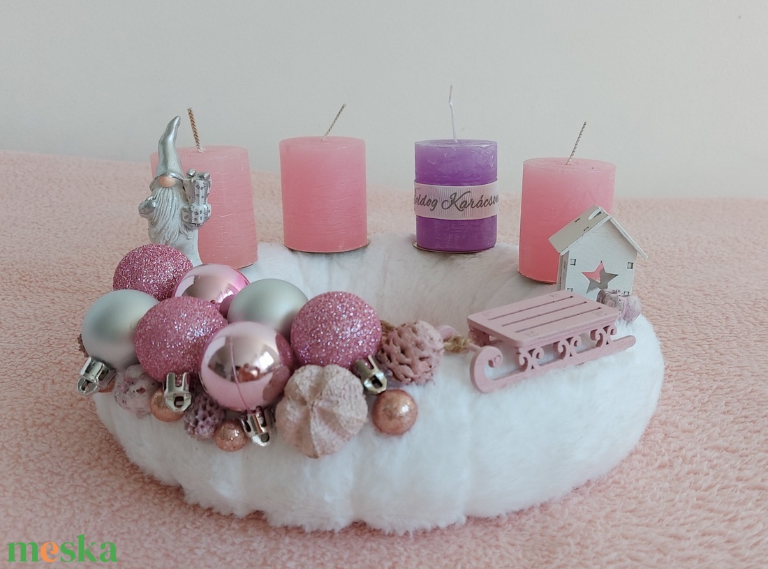 Rózsaszín-fehér szörmés adventi koszorú - karácsony - adventi díszek - adventi koszorú - Meska.hu Rózsaszín-fehér szörmés adventi koszorú - karácsony - adventi díszek - adventi koszorú - Meska.hu