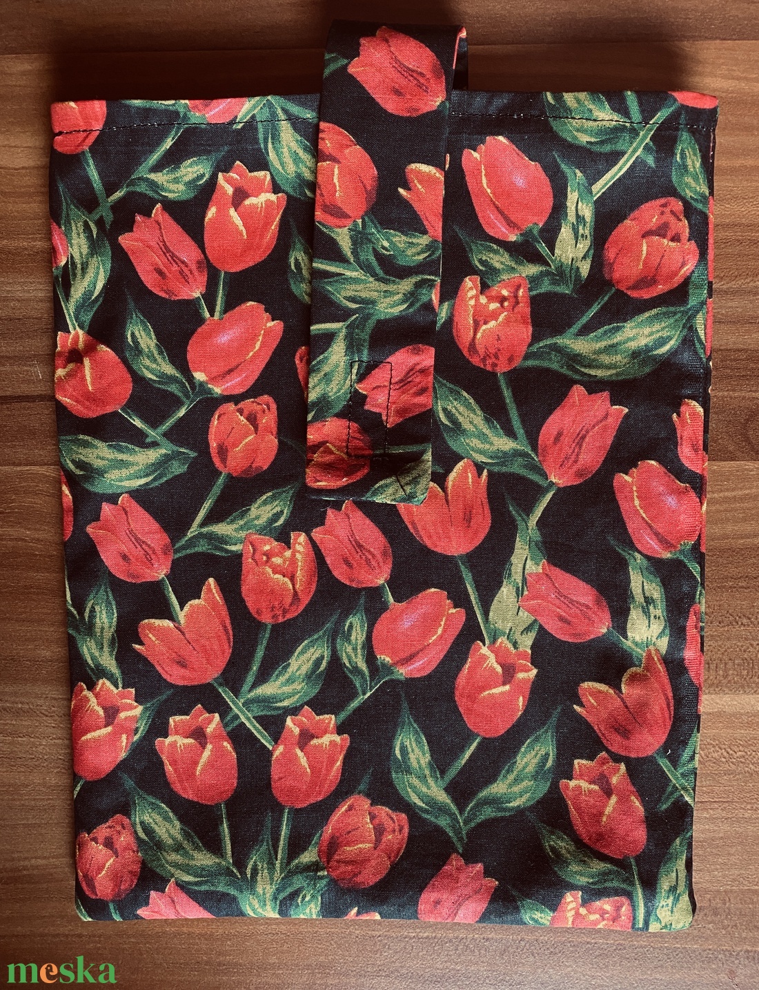 Pamutvászon könyvtok, tulipános és pöttyös pamutvászonból - könyv & zene - könyvtok - Meska.hu Pamutvászon könyvtok, tulipános és pöttyös pamutvászonból - könyv & zene - könyvtok - Meska.hu