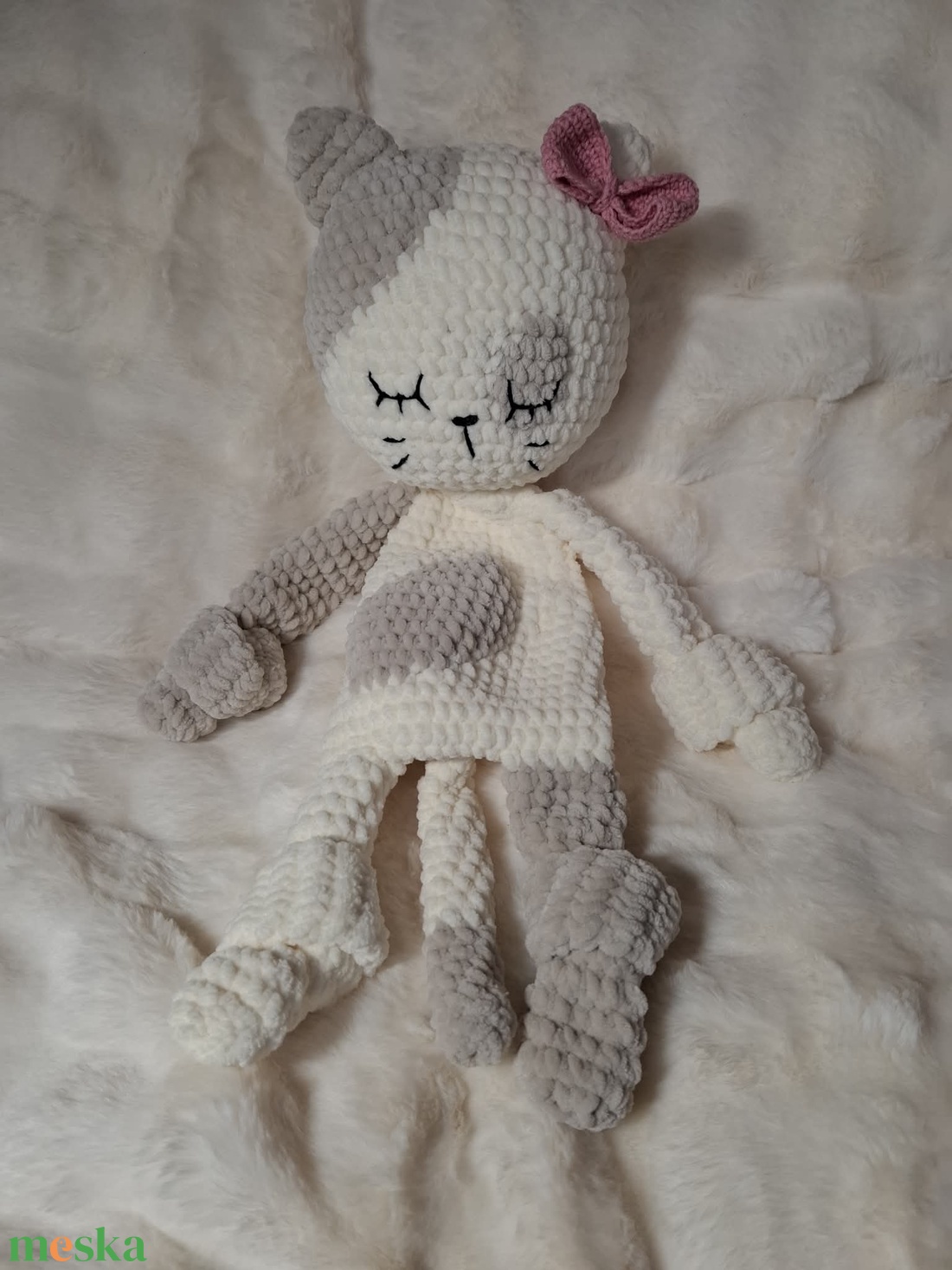 Horgolt plüss cicás szundipajti - játék & sport - plüssállat & játékfigura - cica - Meska.hu