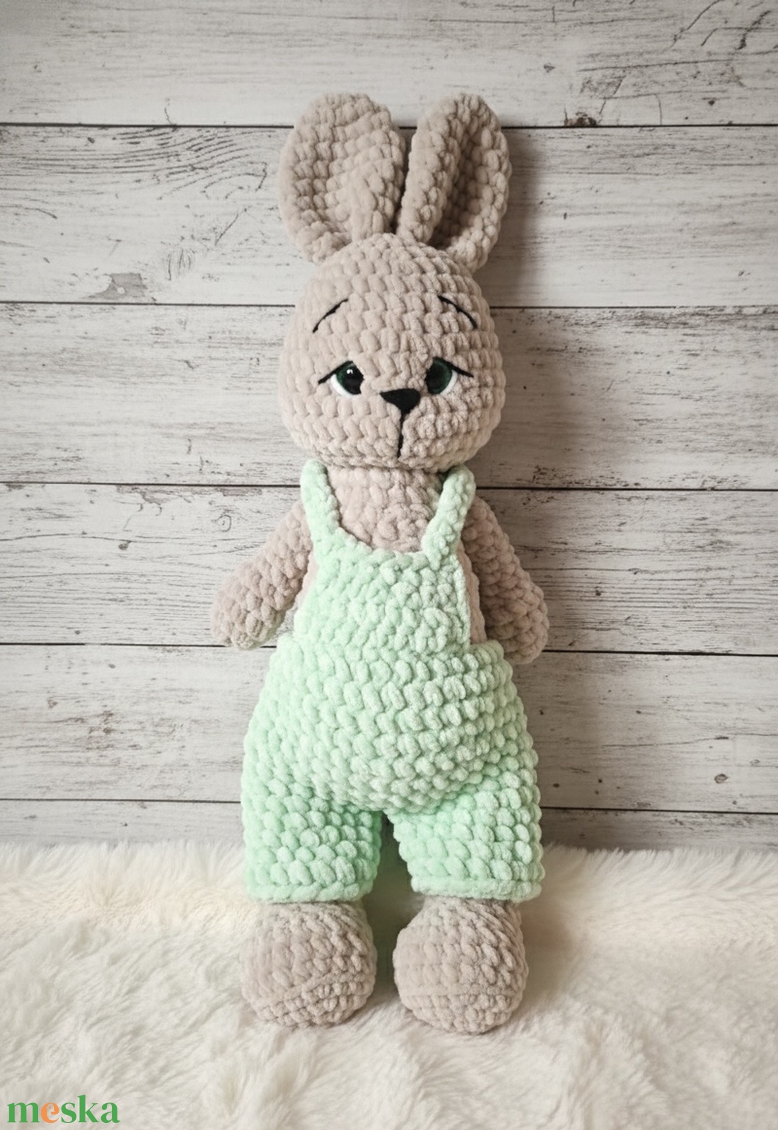 Horgolt plüss nyuszi nadrágban - játék & sport - plüssállat & játékfigura - nyuszi - Meska.hu