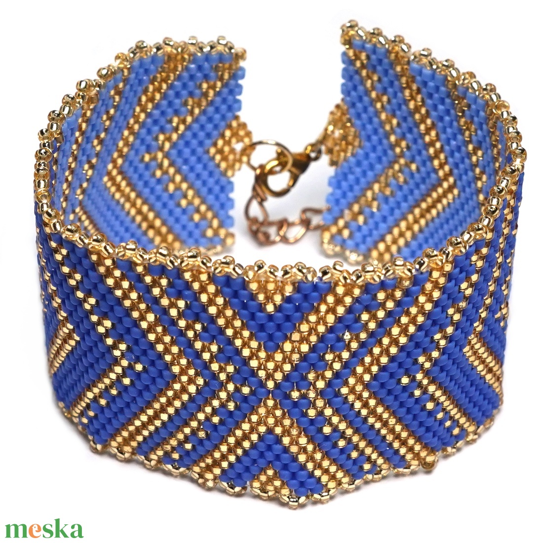 Különleges Kék-arany Miyuki karkötő nikkelmentes lánccal Swarovskival - ékszer - karkötő - gyöngyös karkötő - Meska.hu Különleges Kék-arany Miyuki karkötő nikkelmentes lánccal Swarovskival - ékszer - karkötő - gyöngyös karkötő - Meska.hu