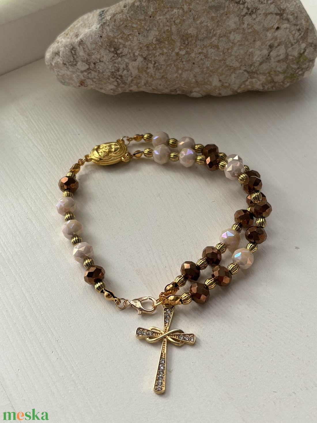 Karkötő - ékszer - karkötő - karkötő medállal - Meska.hu