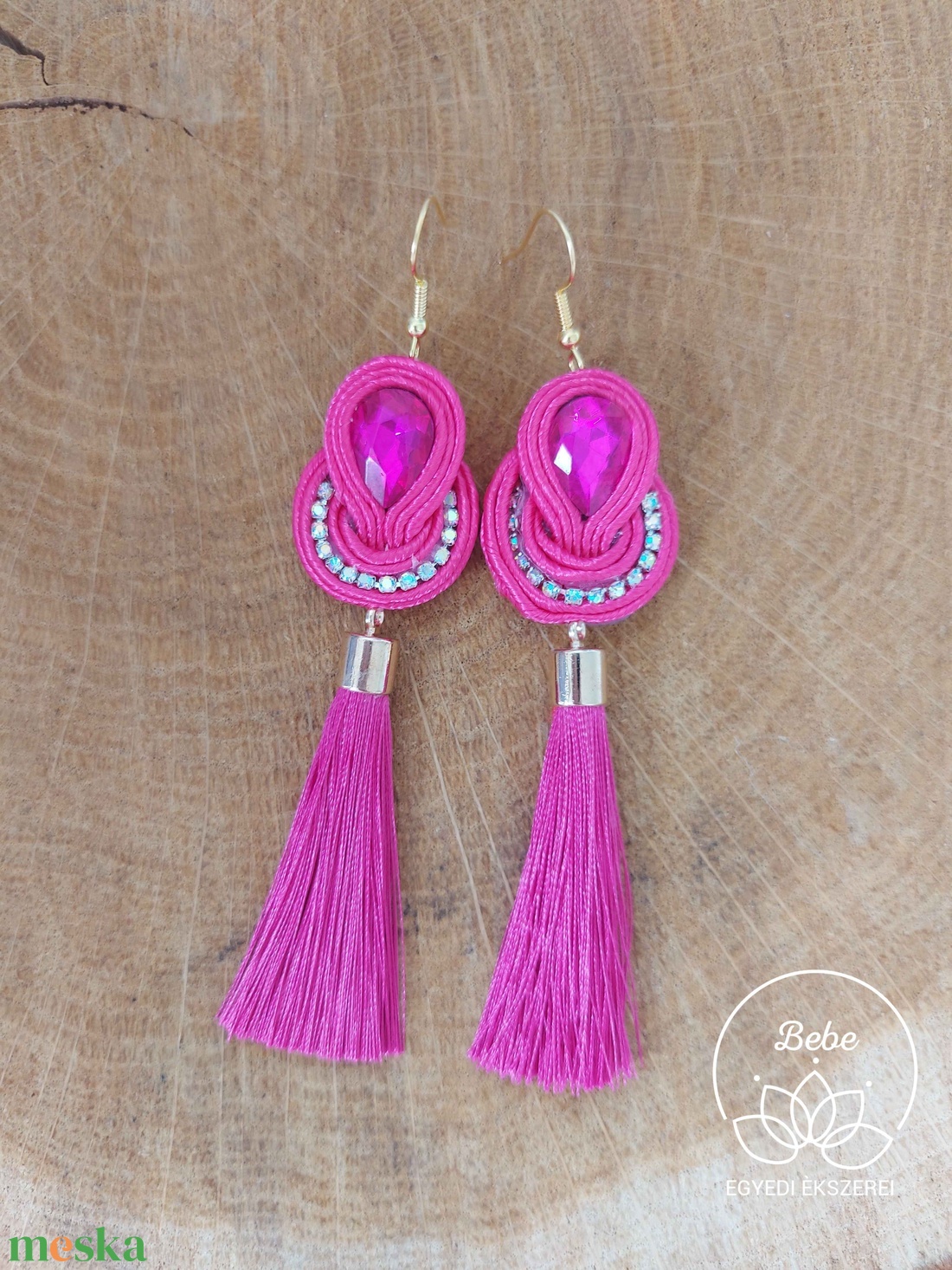 Pink strasszozott bojtos sujtás fülbevaló - ékszer - fülbevaló - rojtos fülbevaló - Meska.hu Pink strasszozott bojtos sujtás fülbevaló - ékszer - fülbevaló - rojtos fülbevaló - Meska.hu