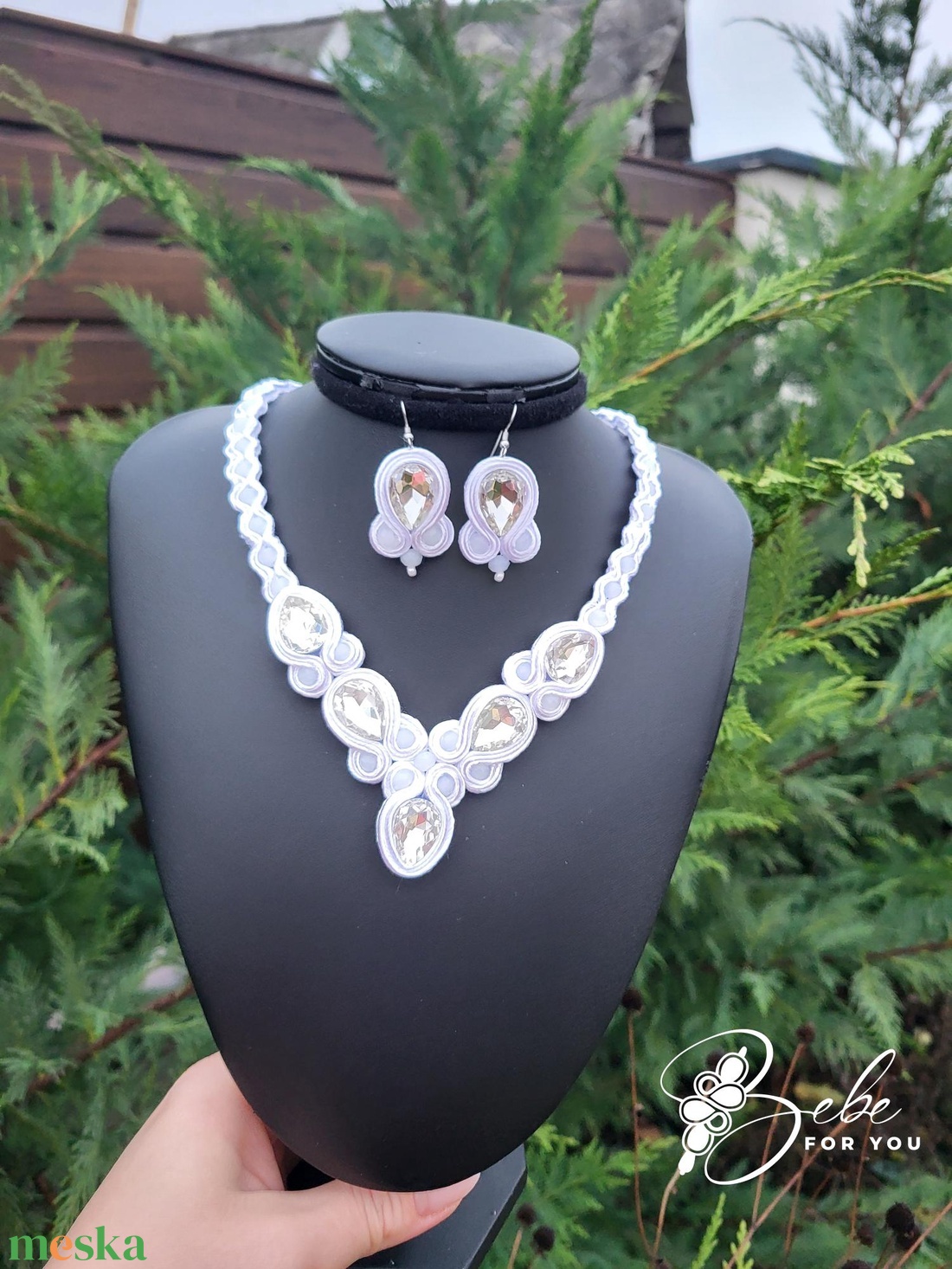 Classic hófehér kézműves sujtás fülbevaló és nyakék szett - ékszer - ékszerszett - Meska.hu