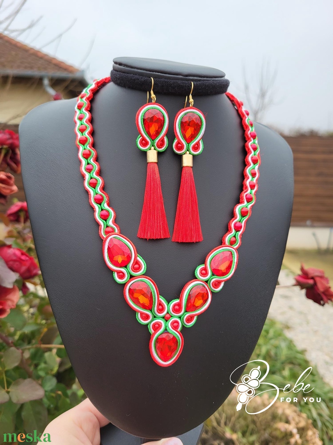 Magyaros, nemzetiszín kézműves sujtás fülbevaló és nyaklánc szett - ékszer - ékszerszett - Meska.hu